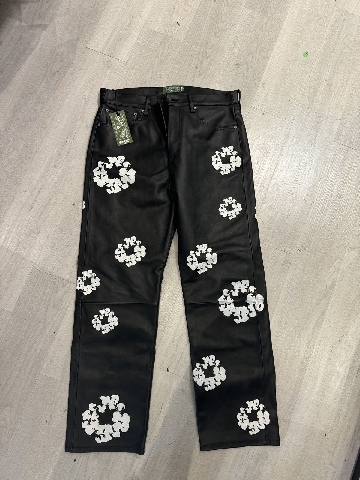 DENIM TEARS Denim Tears Black Leather Pants size 36 Size US 36 / EU 52 - 1 Thumbnail