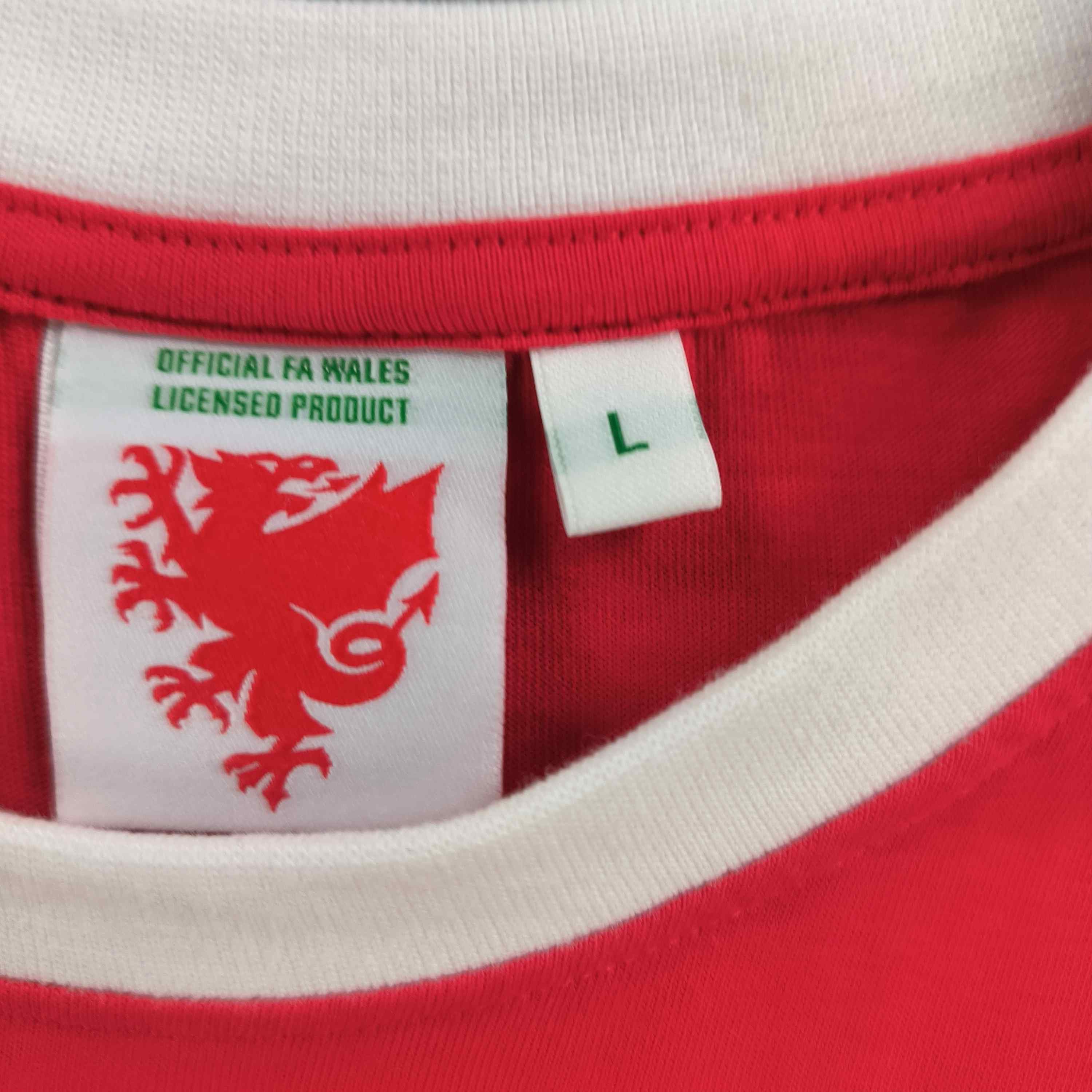 Other Wales home retro football jersey shirt size L Size US L / EU 52-54 / 3 - 4 Thumbnail