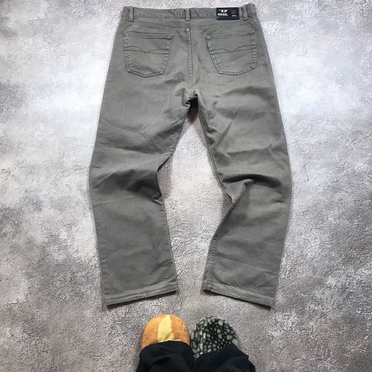 Vintage Vintage Diesel Baggy Distressed Jeans Streetwear Y2K Logo 35 Size US 35 - 9 Thumbnail