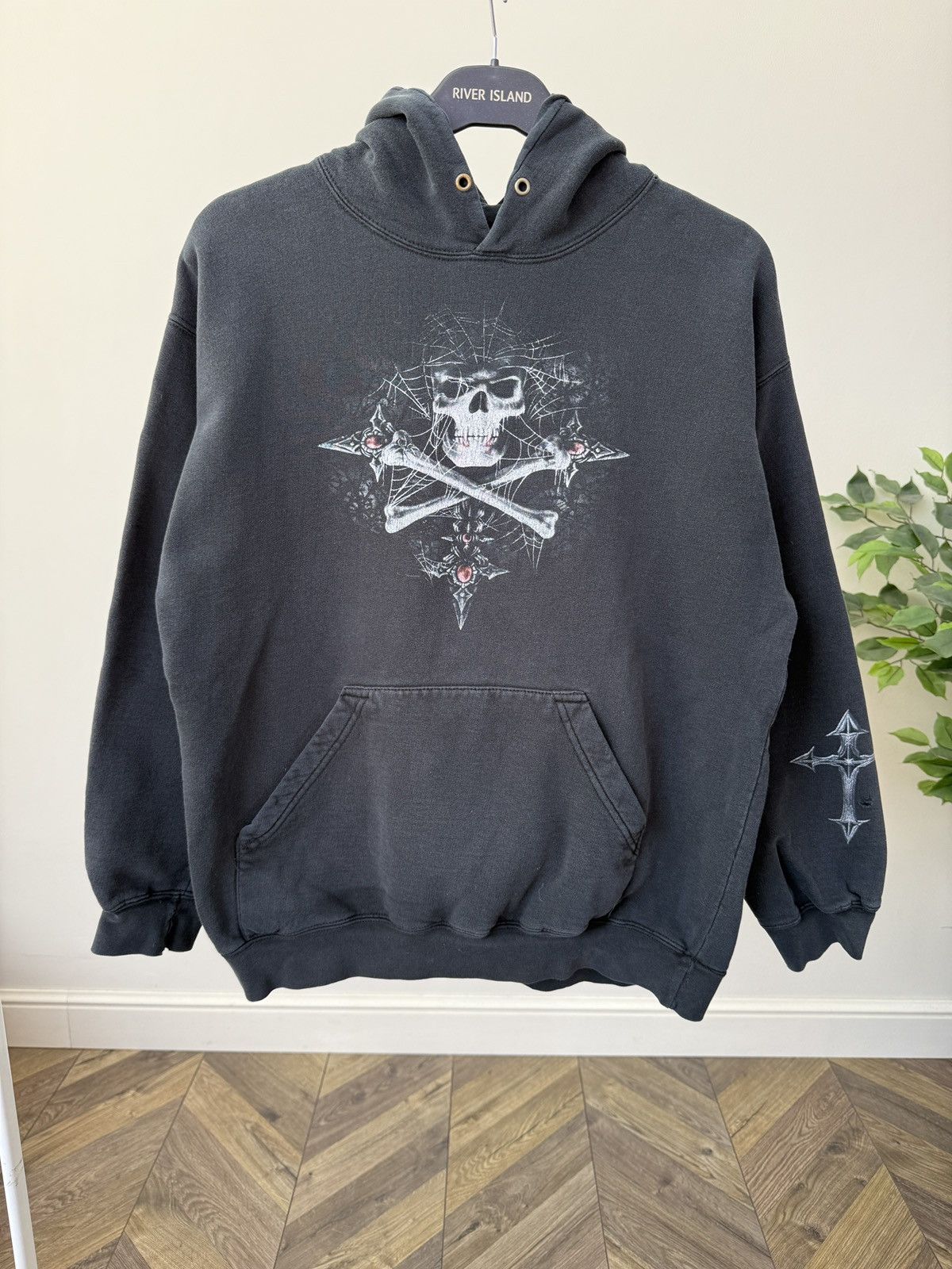 Other Vintage Spiral Gothic Skull Faded Distressed Y2K Rare Hoodie Size US S / EU 44-46 / 1 - 1 Thumbnail