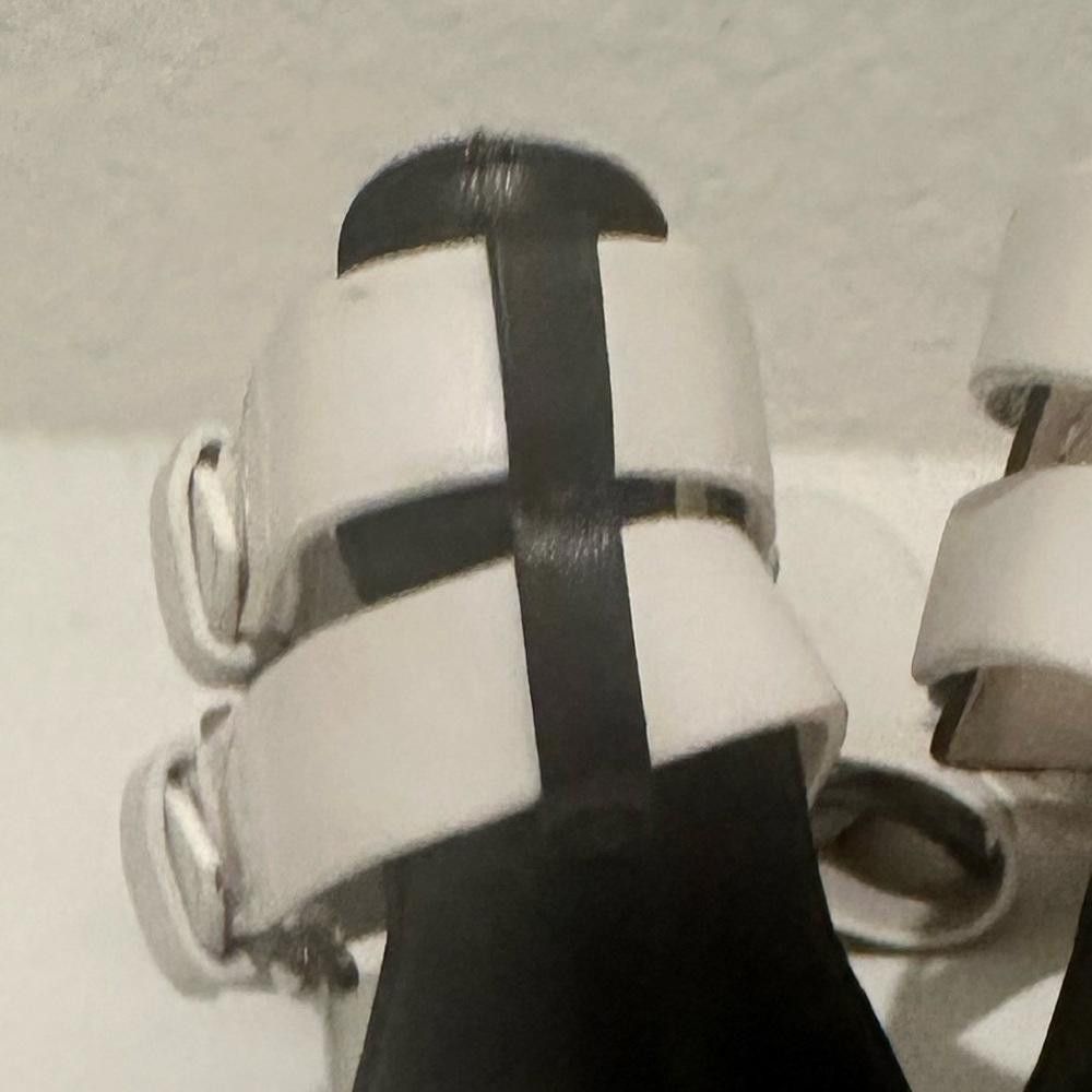 Michael Kors MICHAEL Michael Kors Nadine T-Strap Black White Sandals 6 Size US 6 / IT 36 - 10 Thumbnail