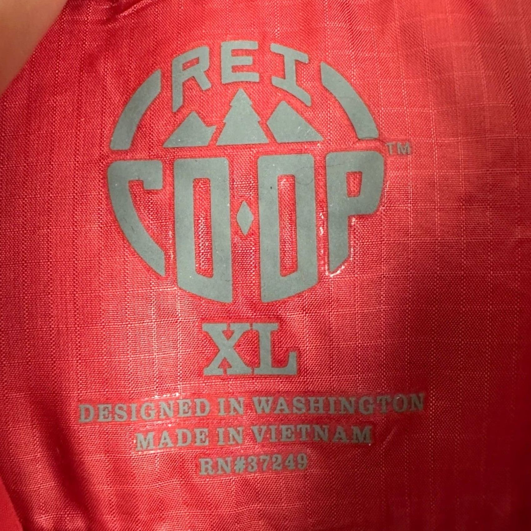 Vintage VINTAGE? No REI Co-op Down Vest Mens XL Red Puffer Zipped Pocket Sleeveless Full Zip EUC Size US XL / EU 56 / 4 - 3 Thumbnail