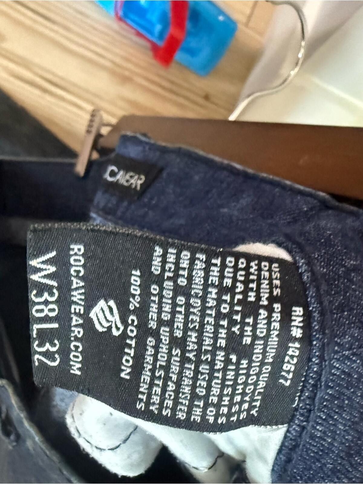Rocawear Rocawear Men's Two-Tone Distressed Blue & Faded Yellow Jeans Size US 38 / EU 54 - 5 Thumbnail