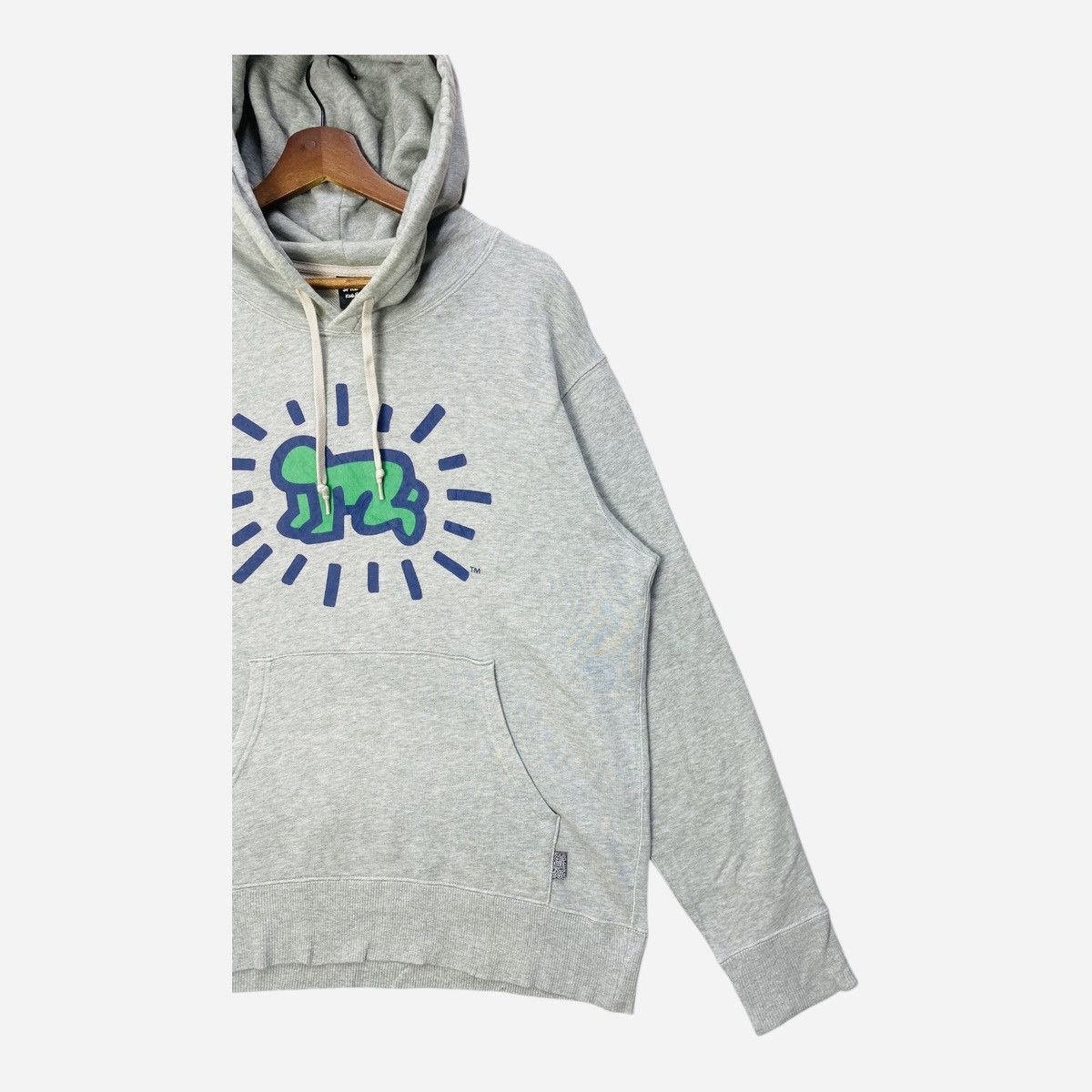 Keith Haring Keith Haring X Uniqlo Hoodie Big Logo Pullover Jumper Size L Size US L / EU 52-54 / 3 - 4 Thumbnail