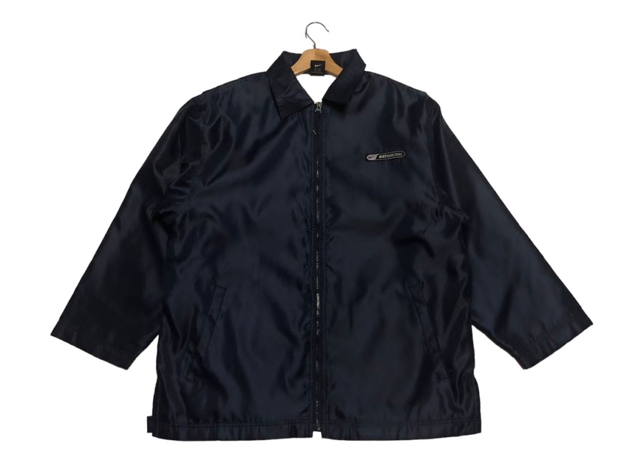 Nike × Vintage Vintage Nike Basketball Windbreaker Jacket Size US L / EU 52-54 / 3 - 1 Thumbnail