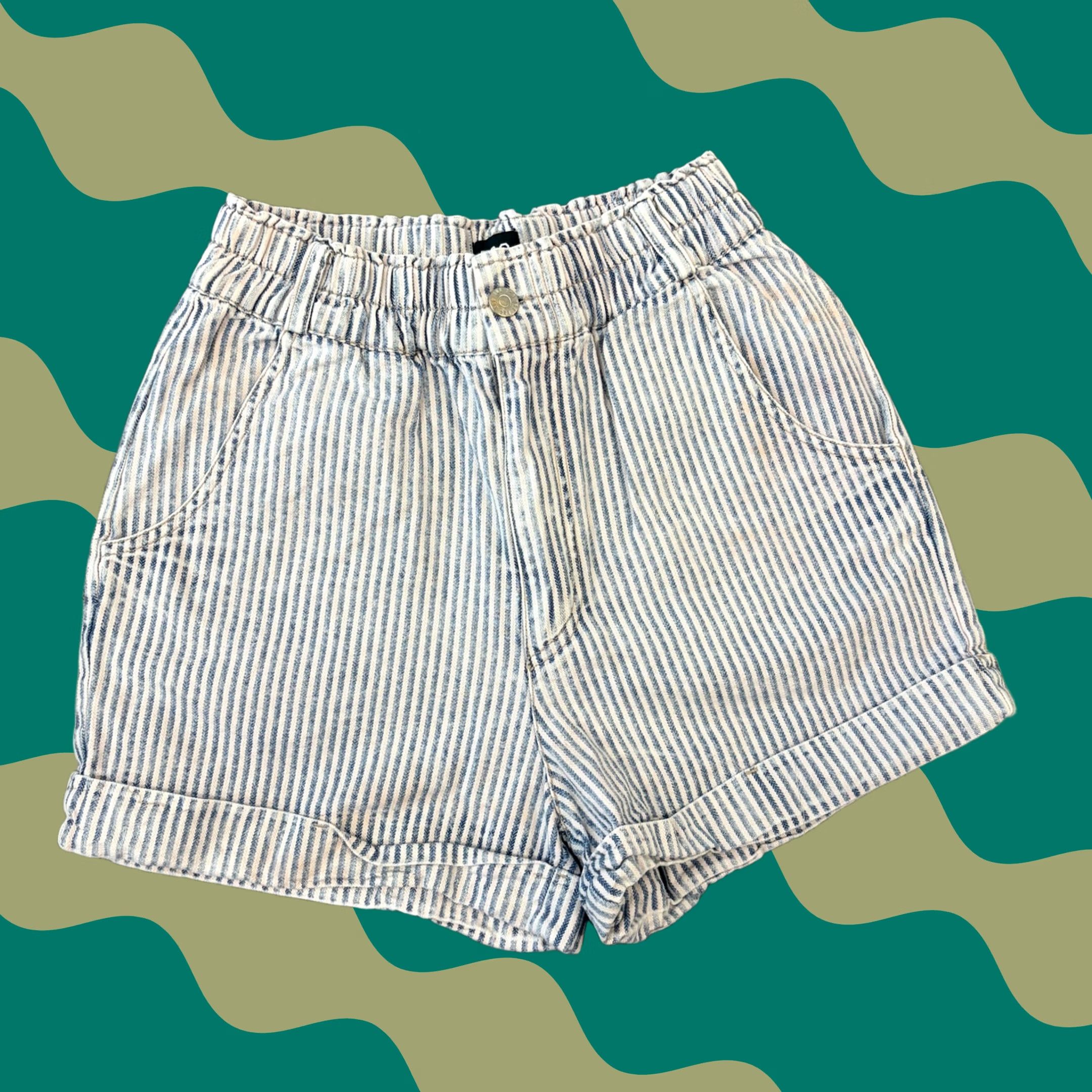 Bdg VINTAGE Y2K BDG Pinstripe Light Wash High Waisted Shorts Women's S Small White? Blue? Size 28" / US 6 / IT 42 - 1 Thumbnail