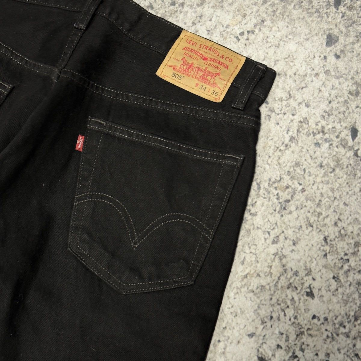Levi's Vintage Levi’s 505 Black Denim Jeans Size US 34 / EU 50 - 6 Thumbnail