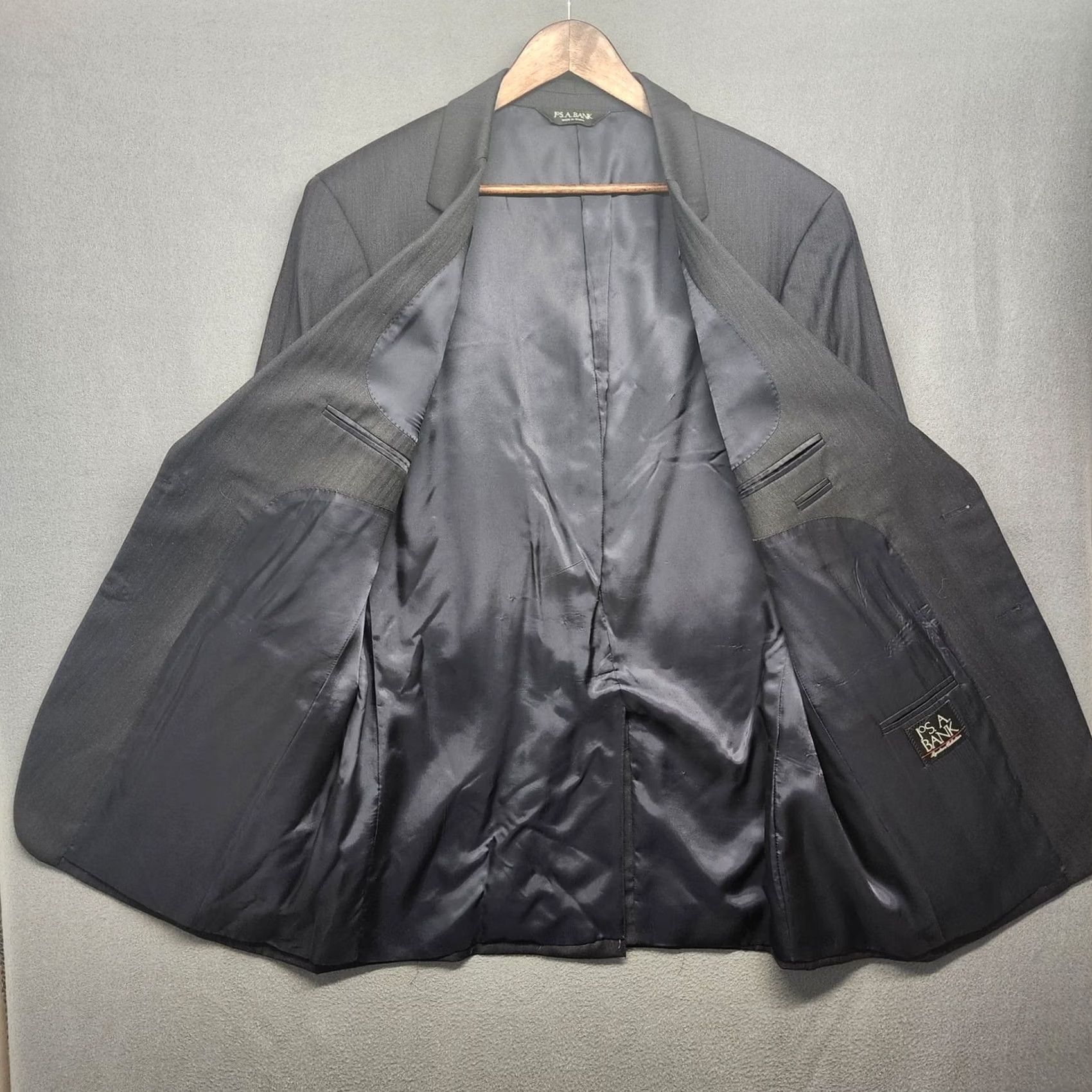 Jos. A. Bank Jos A. Bank Mens Suit Navy Blue 100% Wool Jacket 44L Pants 38x30 Pleated Cuffed Wool Suit Set Mens Formal Business 2 Piece 44L 38x30 Navy Blues Size 44R - 3 Thumbnail