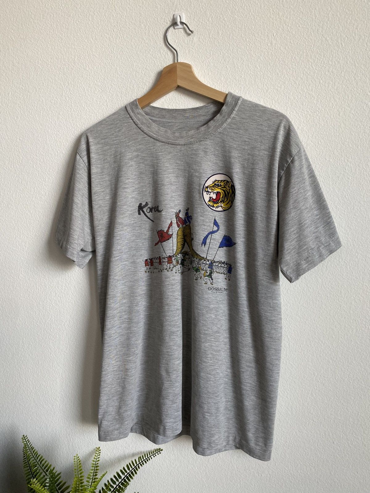 Vintage Vintage 90s Korea Tee Size US M / EU 48-50 / 2 - 4 Thumbnail