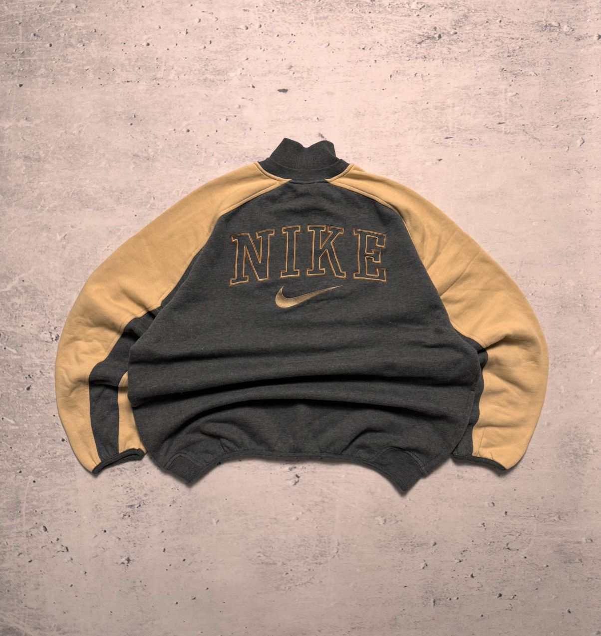 Nike × Vintage NIKE VINTAGE CENTER LOGO OVERSIZE BOXY SWEATSHIRT Size US XL / EU 56 / 4 - 1 Thumbnail