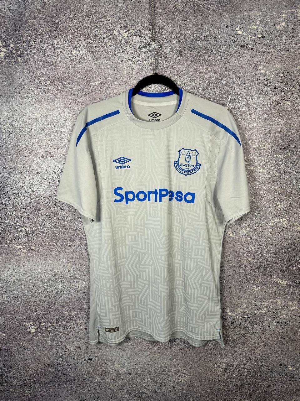 Umbro Vintage Everton 2017/18 Away Umbro Soccer Jersey Size US L / EU 52-54 / 3 - 1 Thumbnail