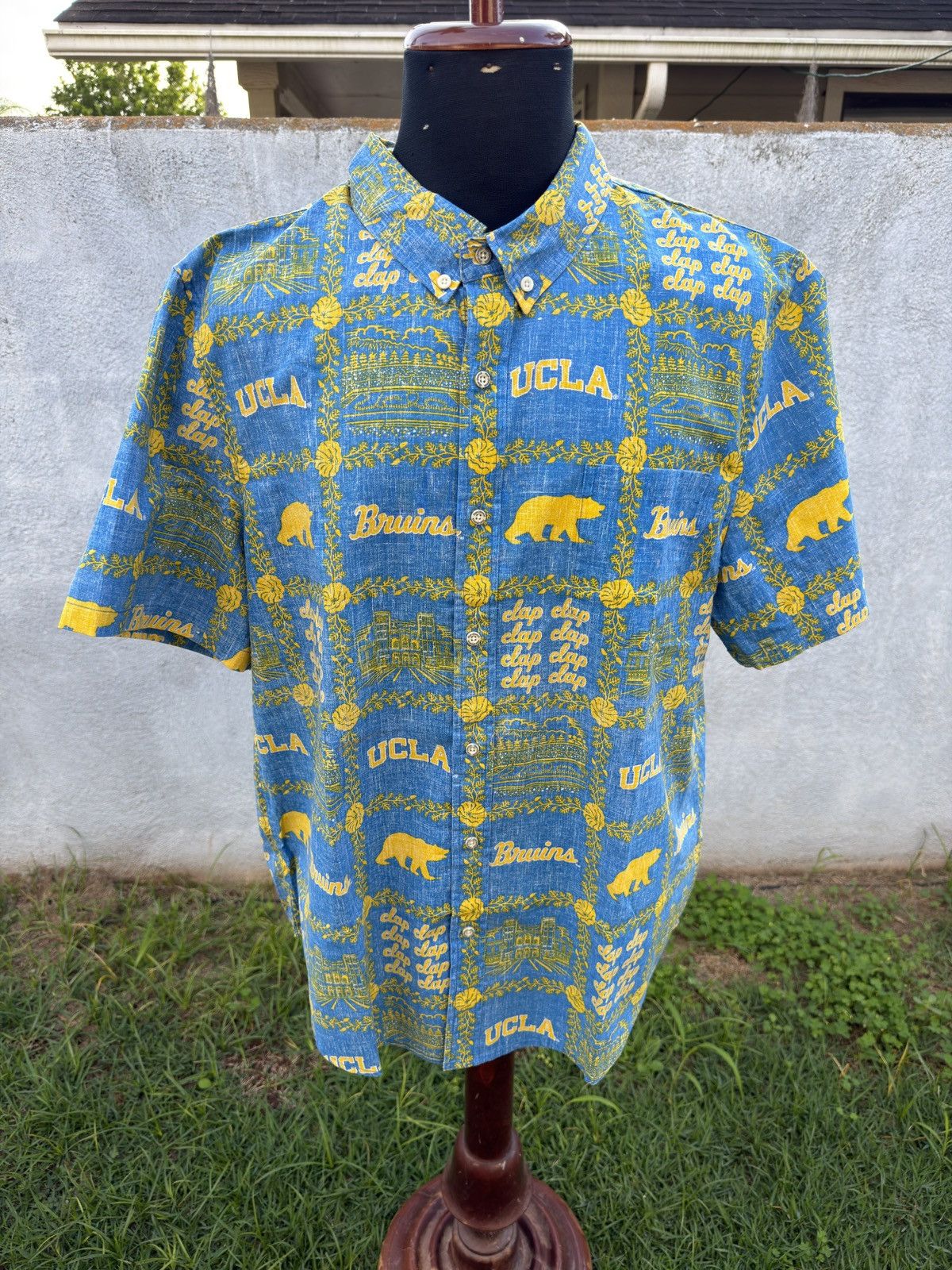 Reyn Spooner New Reyn Spooner Tailored UCLA Bruins Hawaiian Men's XL Size US XL / EU 56 / 4 - 1 Thumbnail