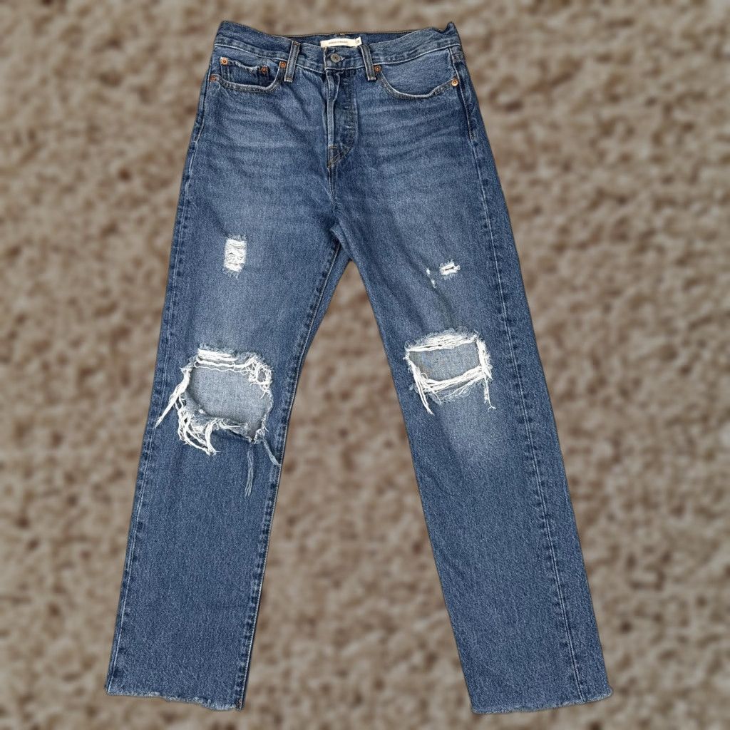 Levi's Levi's Jeans Womens 28x28 Blue Wedgie Straight Distressed High Rise Button Fly Jeans Women Regular 28x28 Blue Distressed Straight Fit Mens Womens? Size 28" / US 6 / IT 42 - 1 Thumbnail