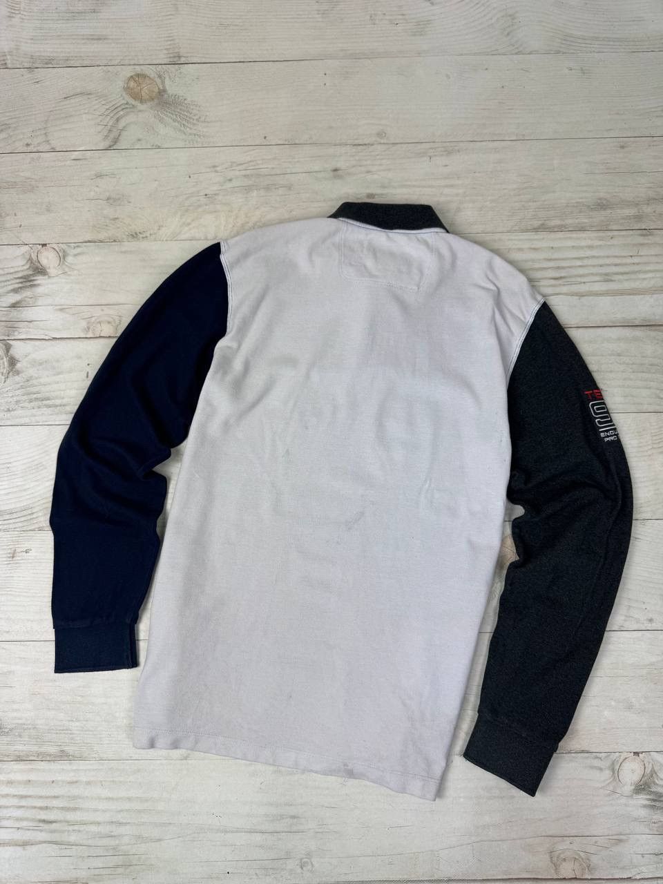Hackett Hackett Aston Martin Racing Rugby Long Sleeve Size US M / EU 48-50 / 2 - 19 Thumbnail