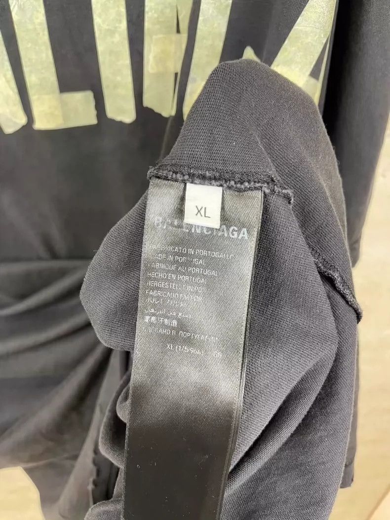Balenciaga Balenciaga tape masking paper for old damaged short sleeves Size US XL / EU 56 / 4 - 3 Thumbnail