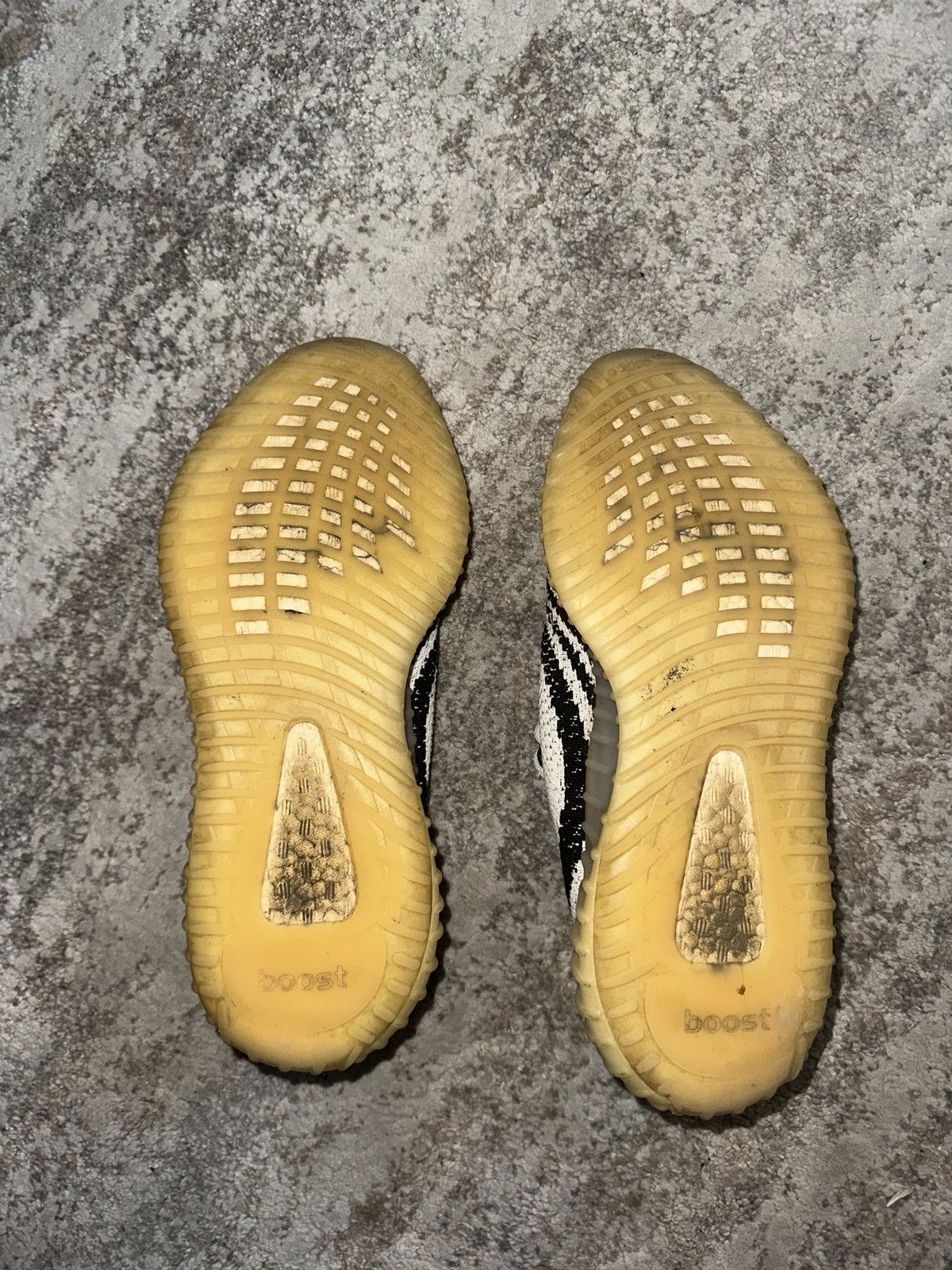 Adidas × Yeezy Zebra Yeezy Sneakers size 10 Size US 10 / EU 43 - 9 Thumbnail
