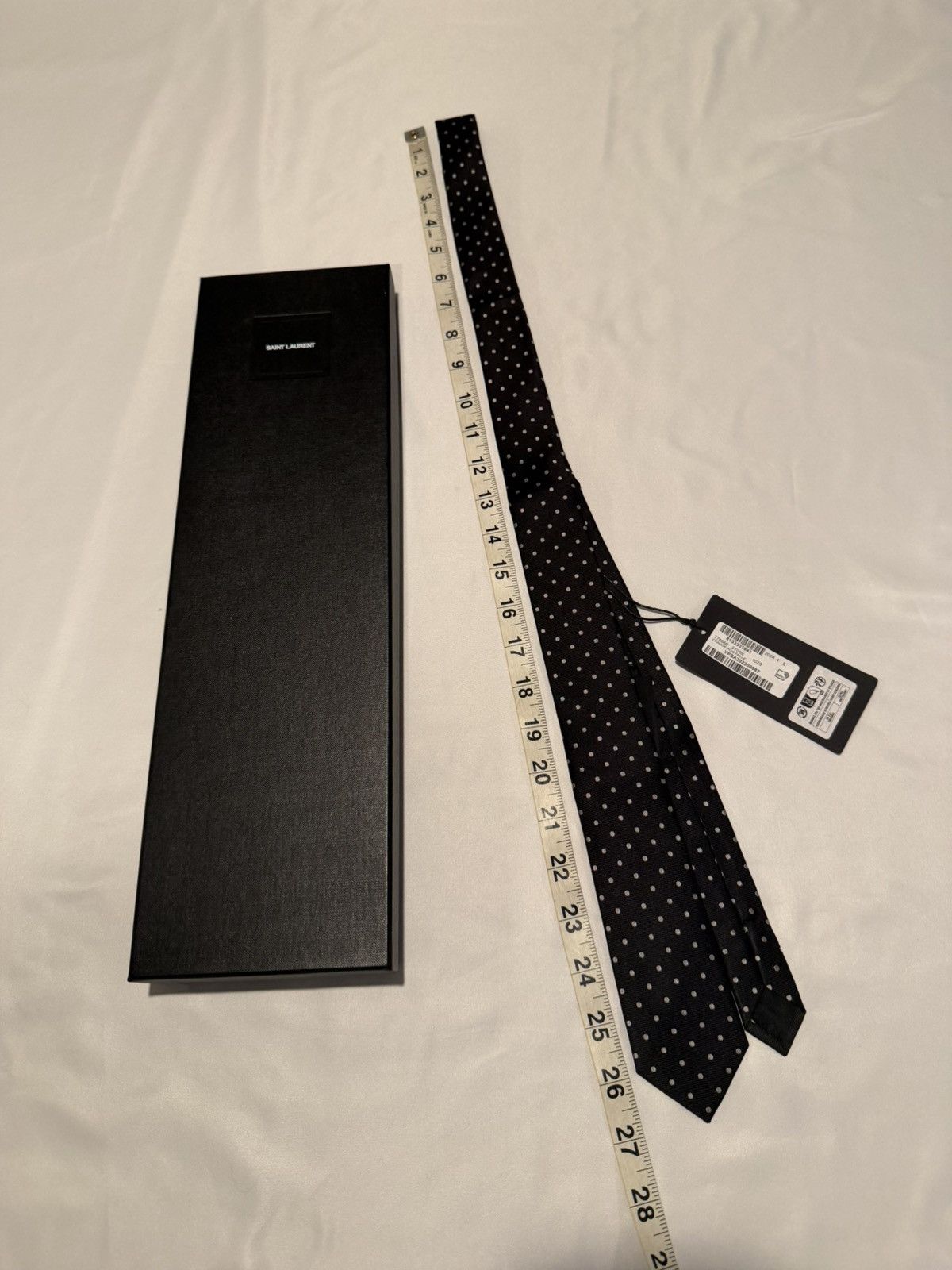Saint Laurent Paris Saint Laurent dotted skinny tie. Size ONE SIZE - 8 Thumbnail