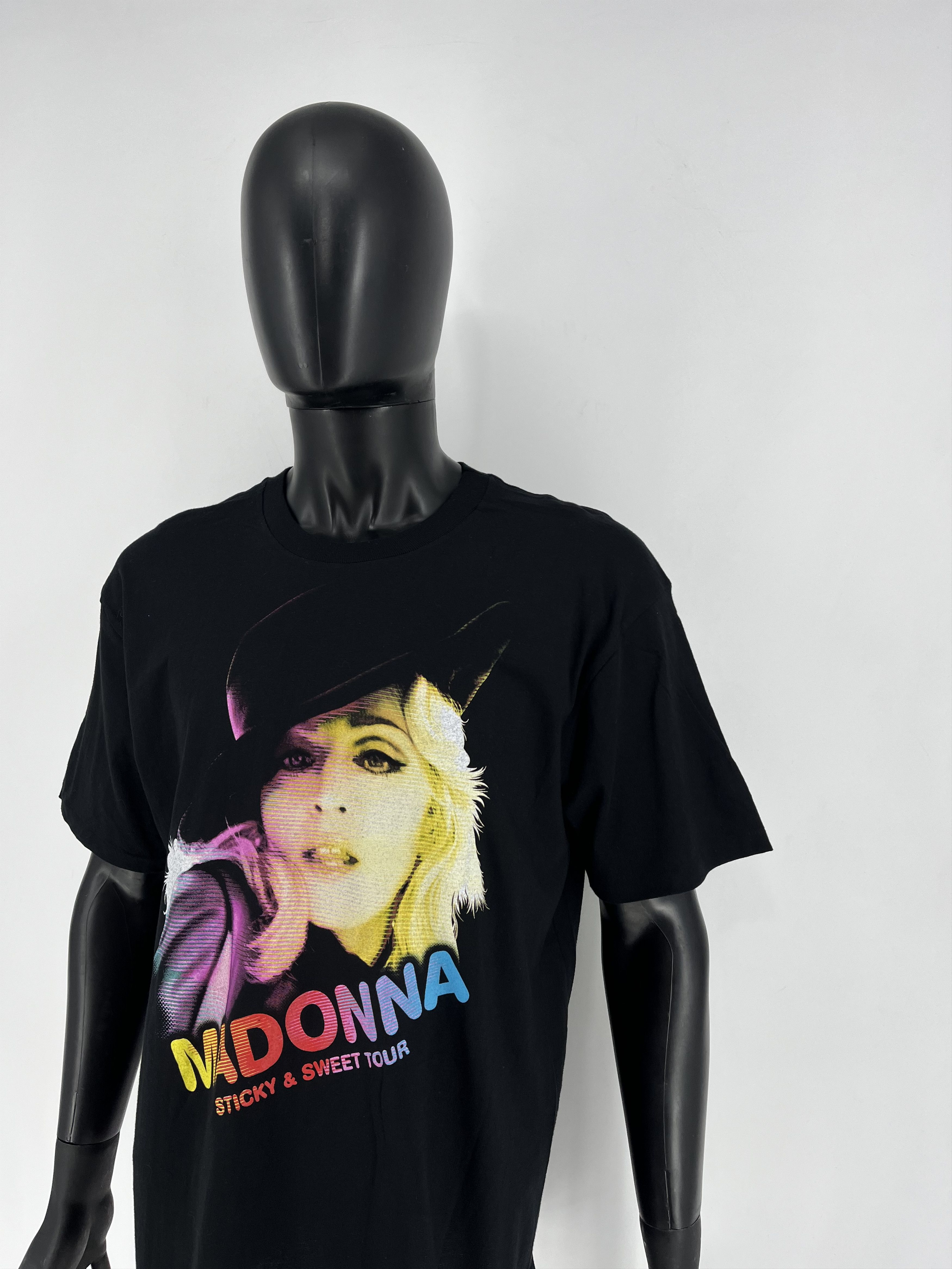 Band Tees × Vintage Vintage 00s Madonna Sticky And Sweet Tour Black T-shirt Size US L / EU 52-54 / 3 - 4 Thumbnail
