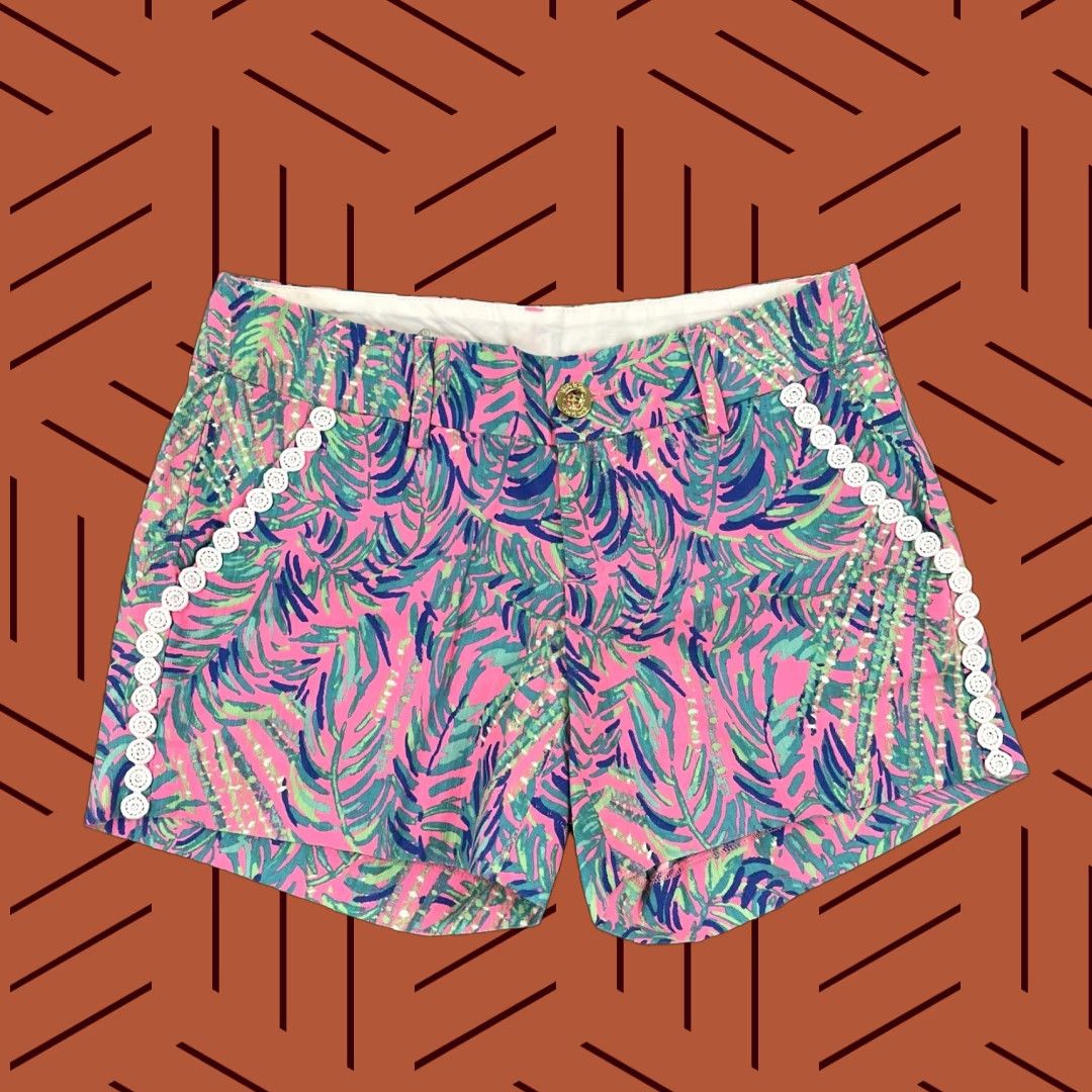 Lilly Pulitzer Lilly Pulitzer Bermuda Shorts Womens Size 00 4.5" Callahan Blue Green Pockets Floral Nylon Zipper Button Casual Summer Size 28" / US 6 / IT 42 - 1 Thumbnail
