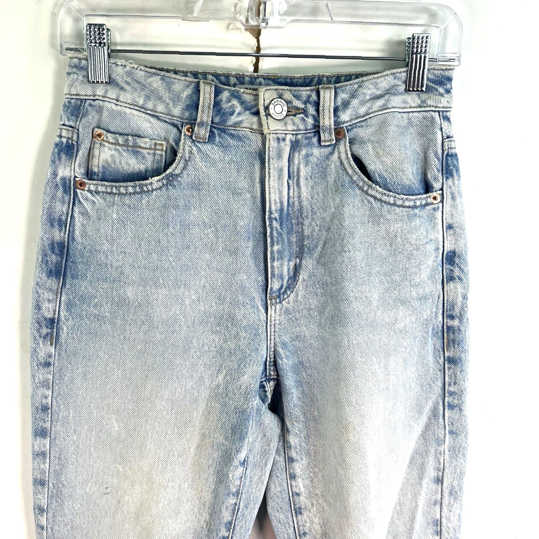 Vintage Garbage Denim Distressed Mom Jeans Women’s Size 1 Blue 27X28 Regular Rise Mid 8.5-10.5 in Zip Closure 5-Pocket Denim Pants Women Size 25" / US 0 / IT 36 - 2 Thumbnail