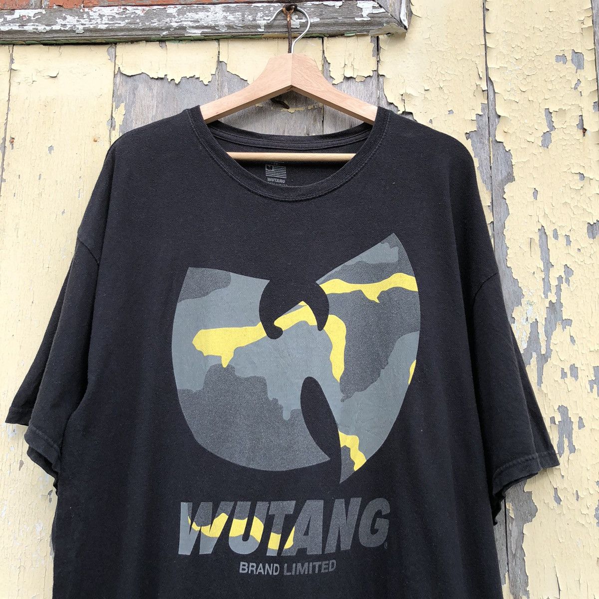 Band Tees 🔥Rare🔥 Wutang Brand Limited Big Saiz Tshirt Size US XXL / EU 58 / 5 - 3 Thumbnail