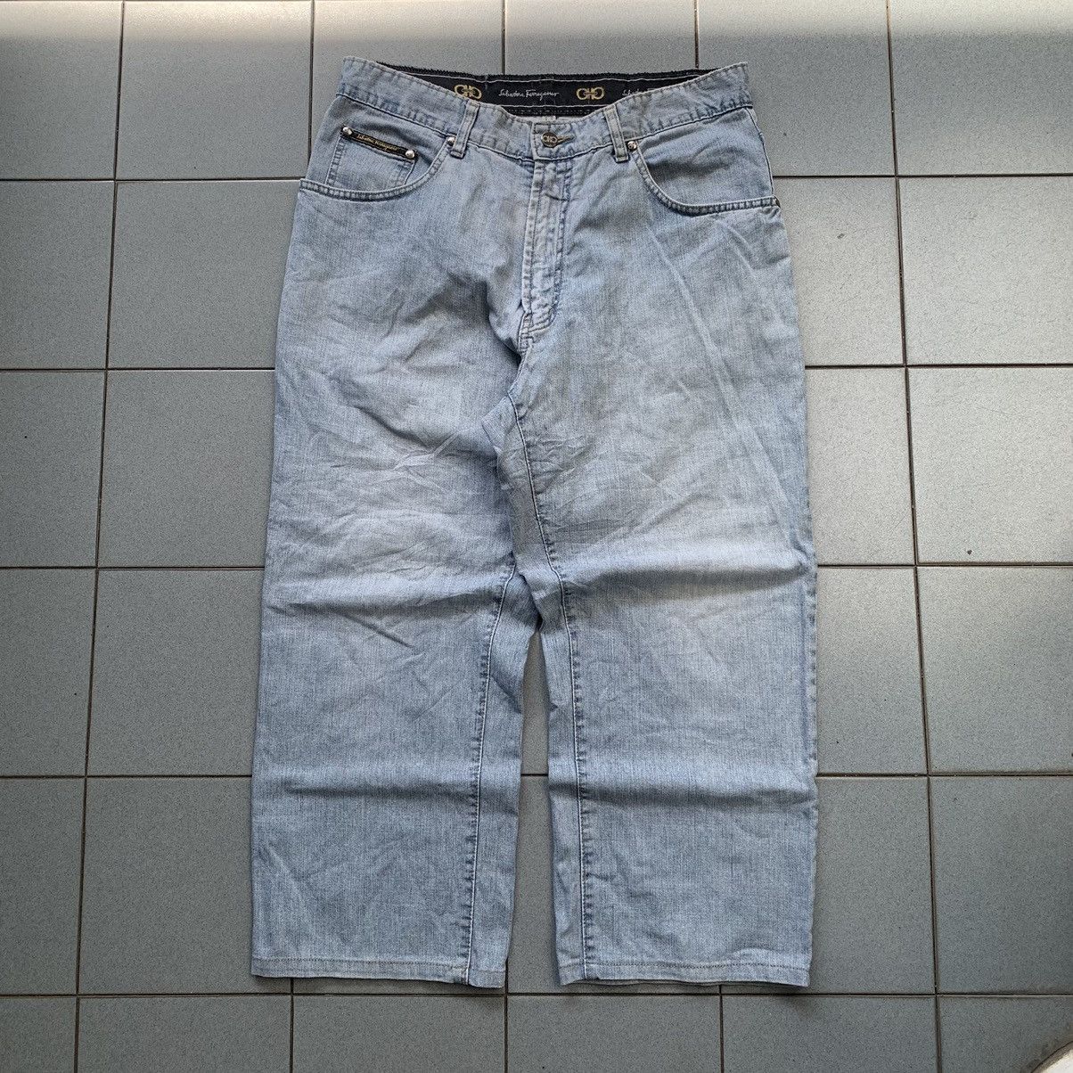 Designer × Salvatore Ferragamo Salvatore Ferragamo Basic Baggy Styled Vintage Jeans Size US 32 / EU 48 - 1 Thumbnail