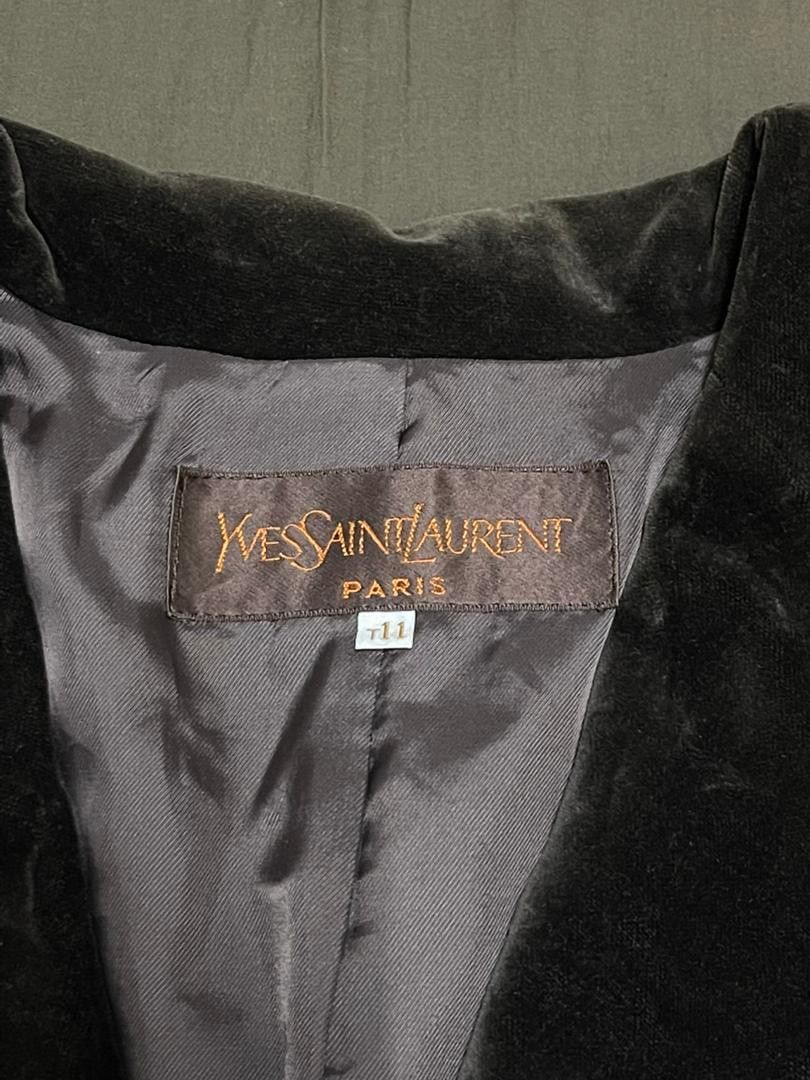 Vintage Vintage Yves Saint Laurent Dark Brown Velvet Blazaers Size US S / EU 44-46 / 1 - 4 Thumbnail