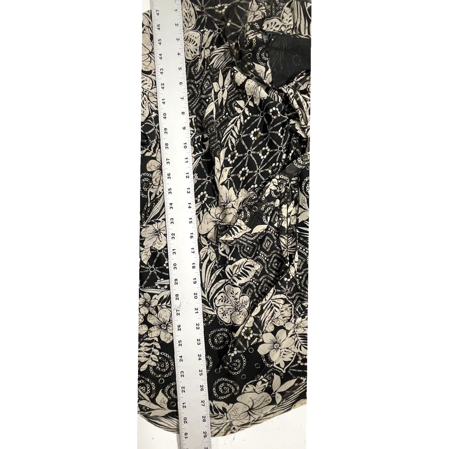 Vintage New York City Design Blouse Women Plus 3X Black Beige Floral Short Sleeves V-Neck Tunic Top Pattern Floral Office Fairy Grunge Vintage No Size XXL / US 16-18 / IT 52-54 - 7 Thumbnail