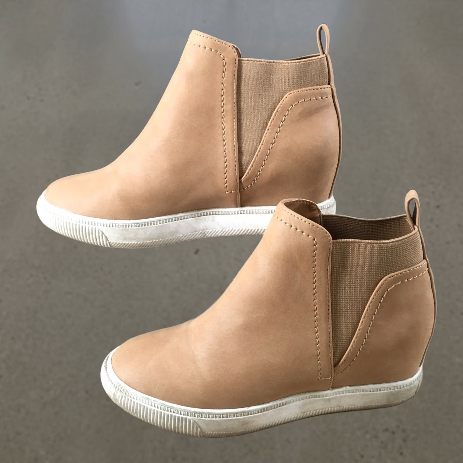 Dolce Vita DV Dolce Vita Boots Womens 8 Kyla Ankle Booties Beige Leather Pull On Wedge Size US 8 / IT 38 - 1 Thumbnail