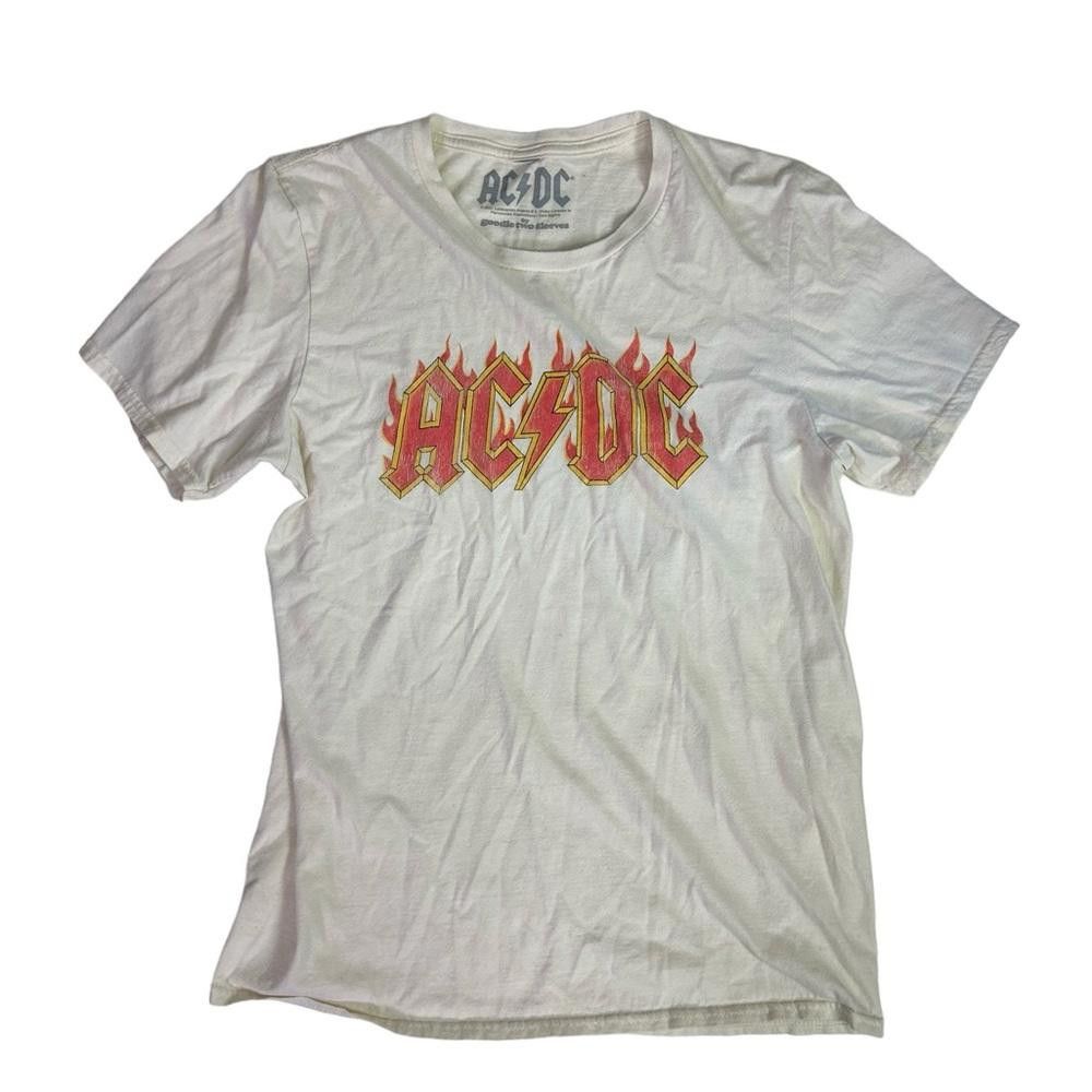 Designer Goodie Two Sleeves l AC/DC Graphic Band Tee Small Size S / US 4 / IT 40 - 1 Thumbnail