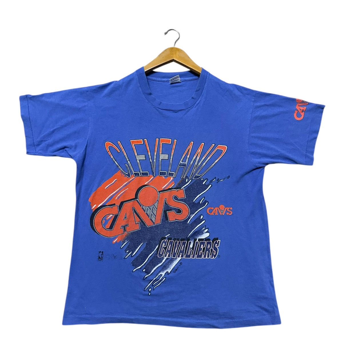 Vintage 90s NBA Cleveland Cavaliers overprinted tee