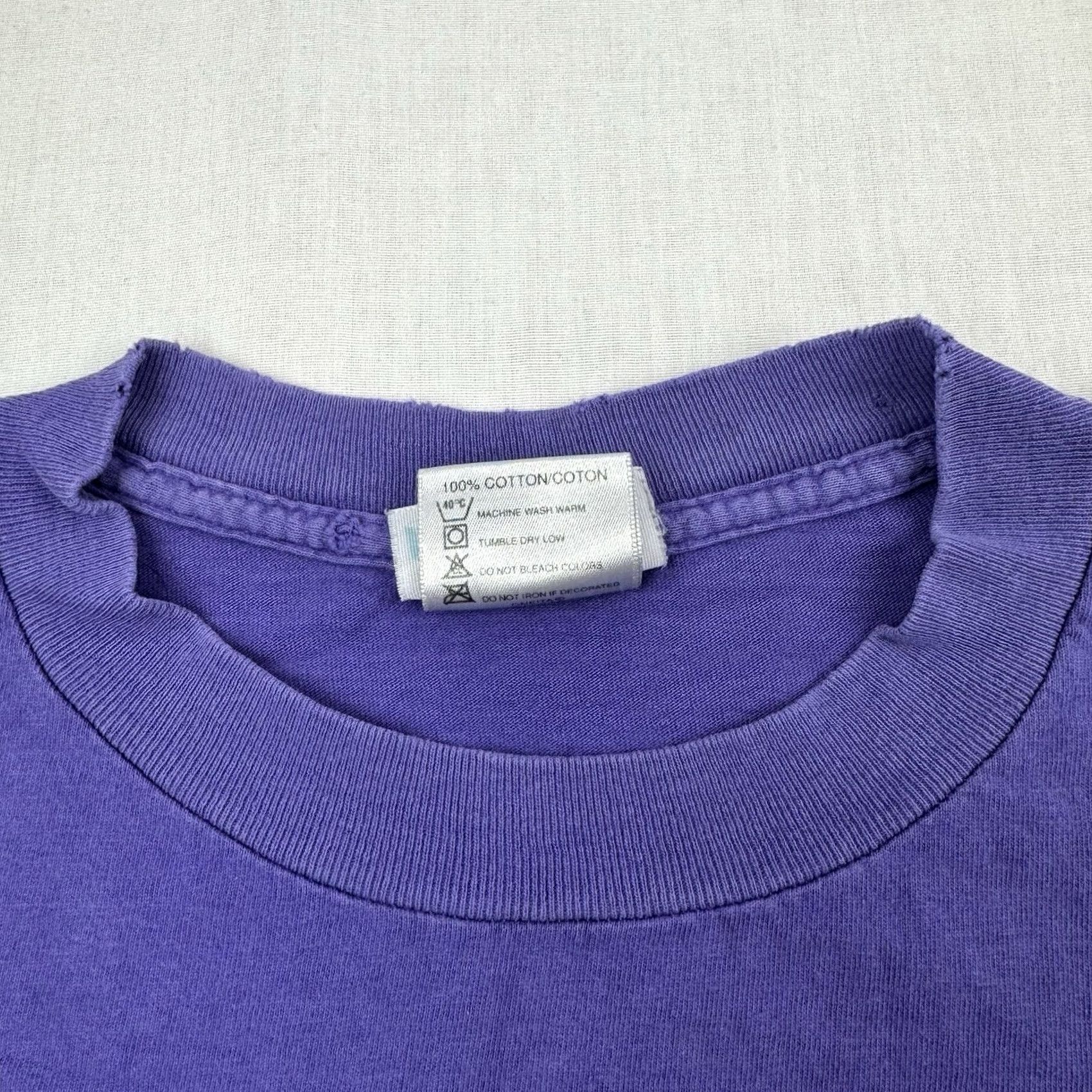 Vintage VINTAGE Oneita Coyote Chorus T Shirt Adult Large Purple Cotton Nature 90s Animals Mens Size US L / EU 52-54 / 3 - 7 Thumbnail