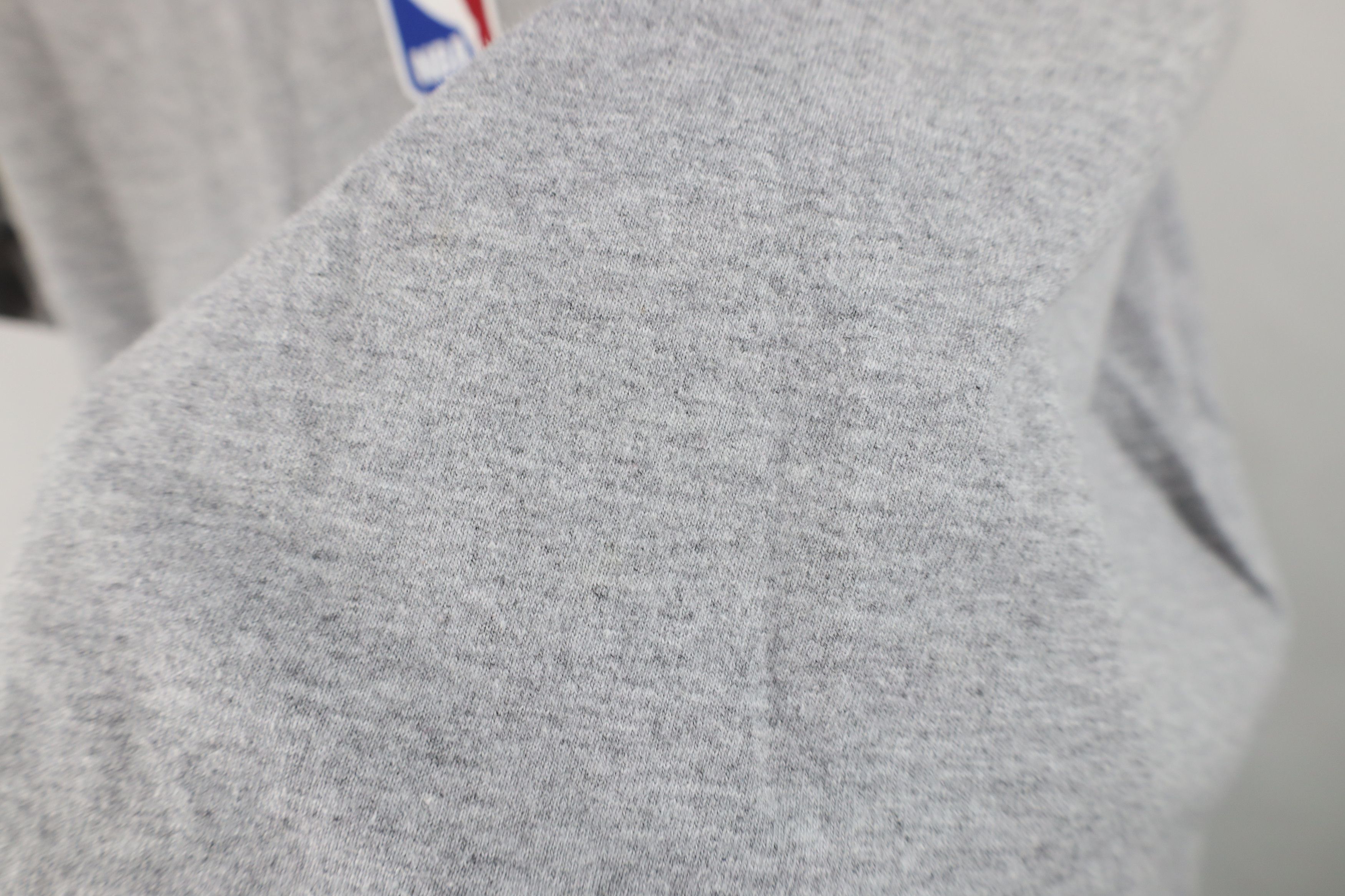 Reebok Vintage Reebok Pistons Basketball T-Shirt Heather Gray Size US XL / EU 56 / 4 - 9 Thumbnail