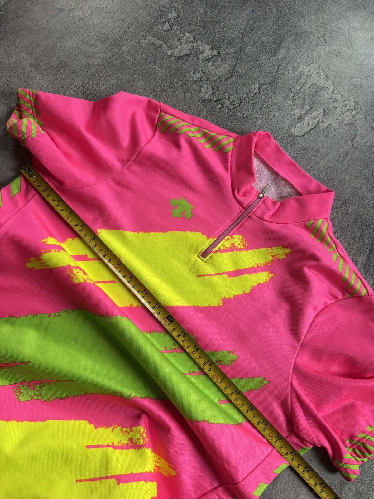 Vintage Descente XL all printed vintage cycling jersey tee T-shirt Size US XL / EU 56 / 4 - 18 Thumbnail