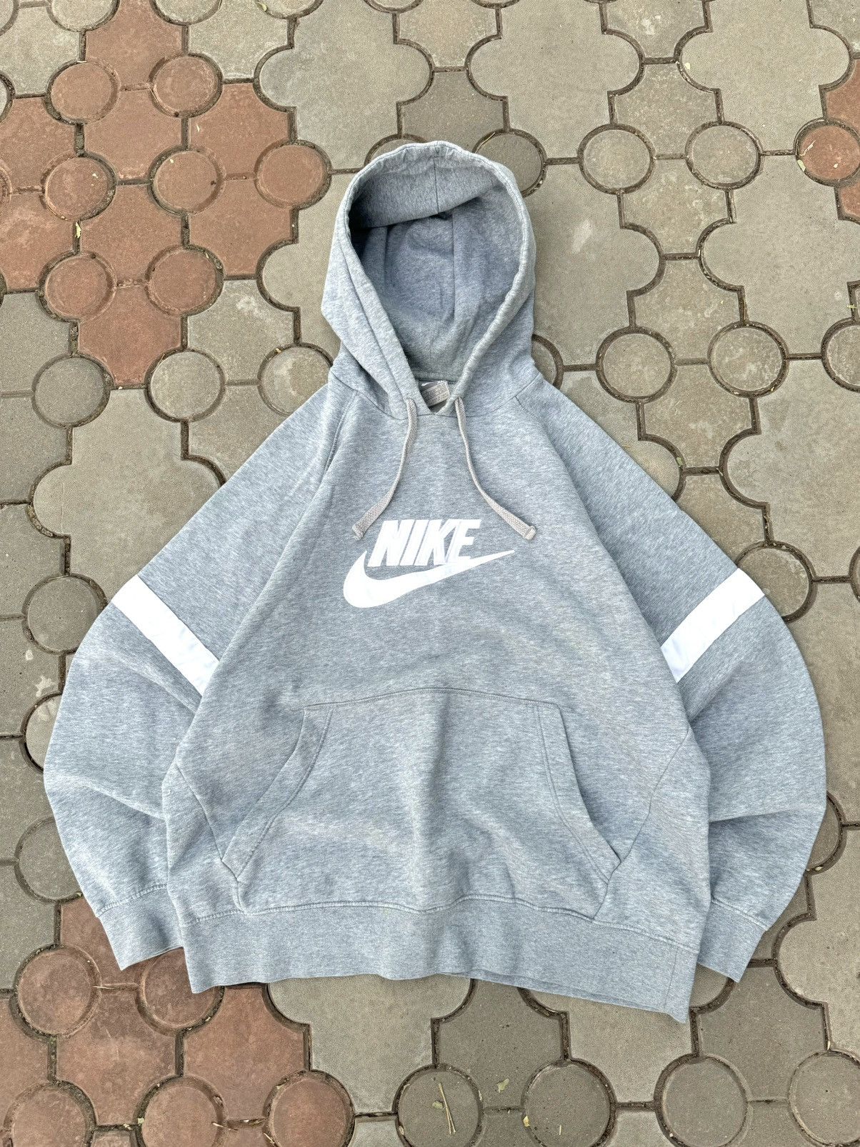 Nike × Vintage Vintage Nike Spell Out Hoodie Y2K USA Size US XL / EU 56 / 4 - 1 Thumbnail