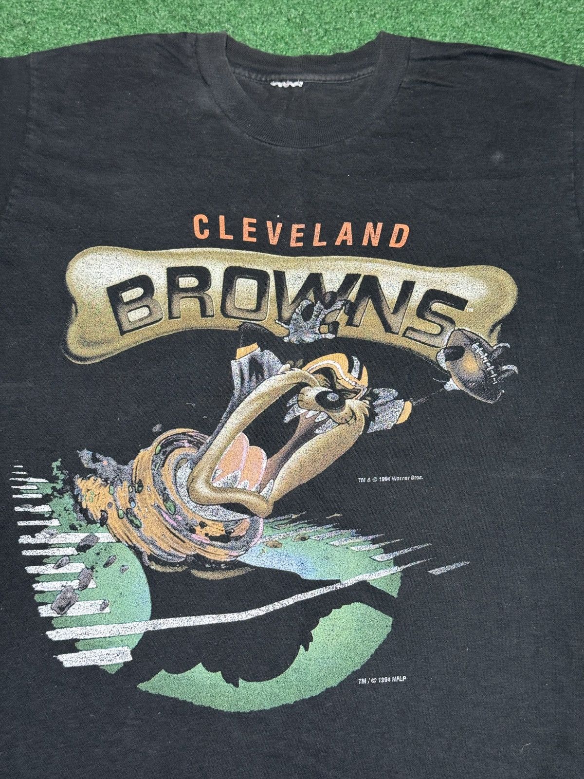 NFL × Vintage × Warner Bros Vtg 90s Cleveland Browns Taz Dawg Pound RARE FADED T Shirt Size US L / EU 52-54 / 3 - 2 Thumbnail