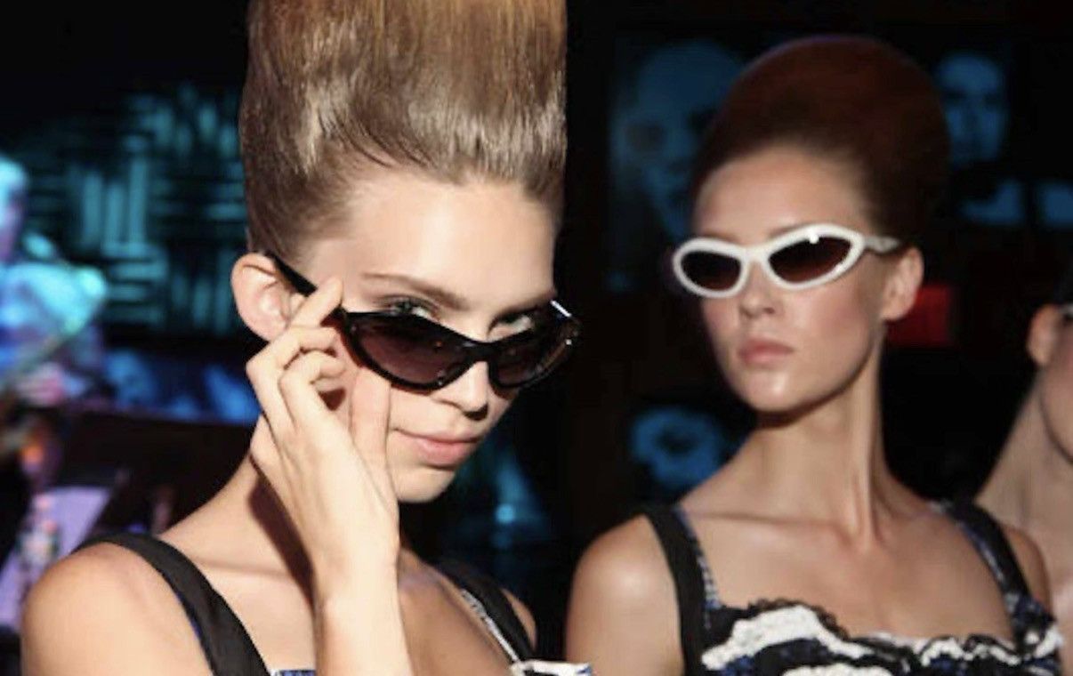 Prada Prada Runway White Irregular Sunglasses Size ONE SIZE - 6 Thumbnail