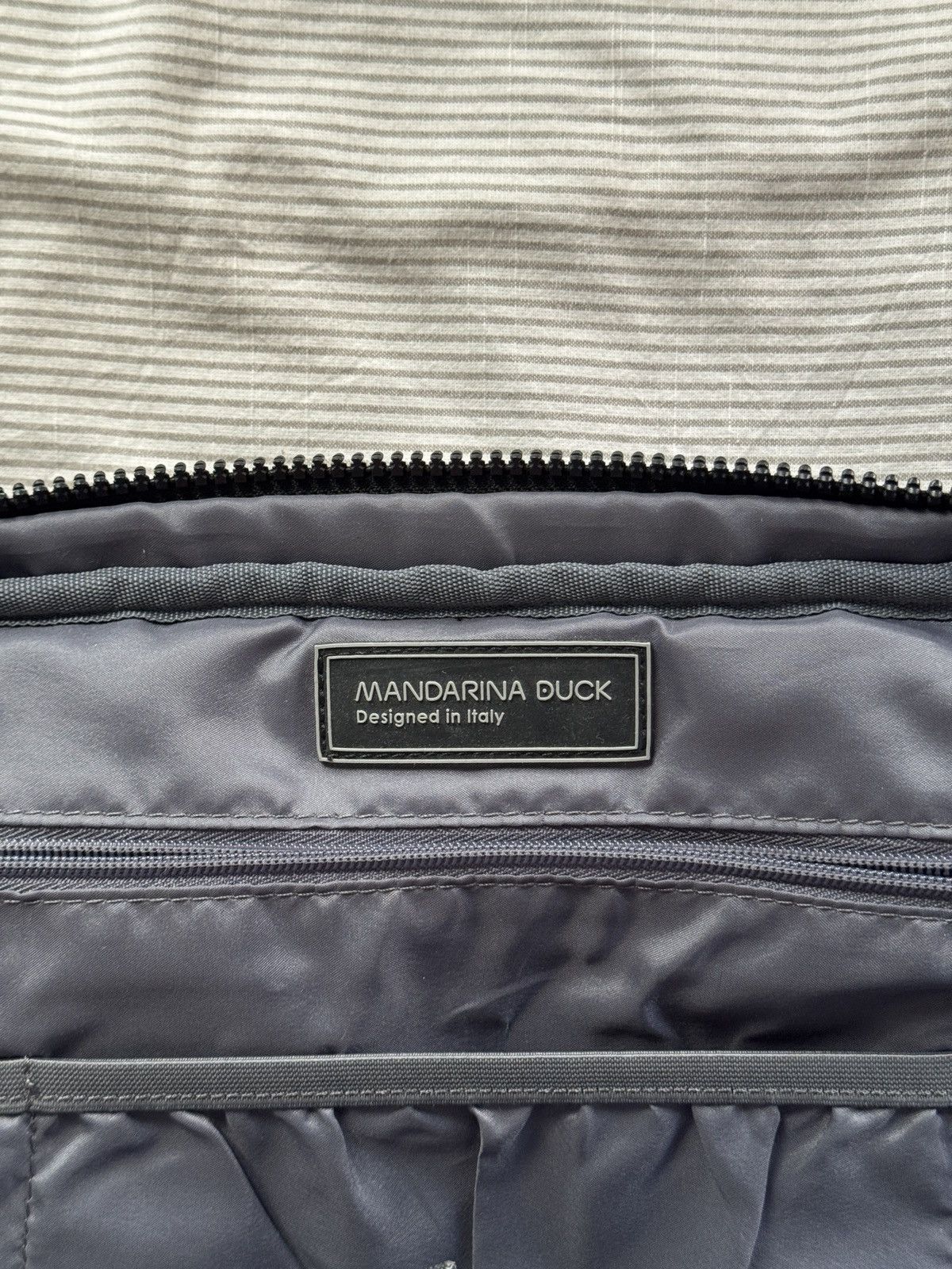 Anthracite messenger bac Mandarina Duck