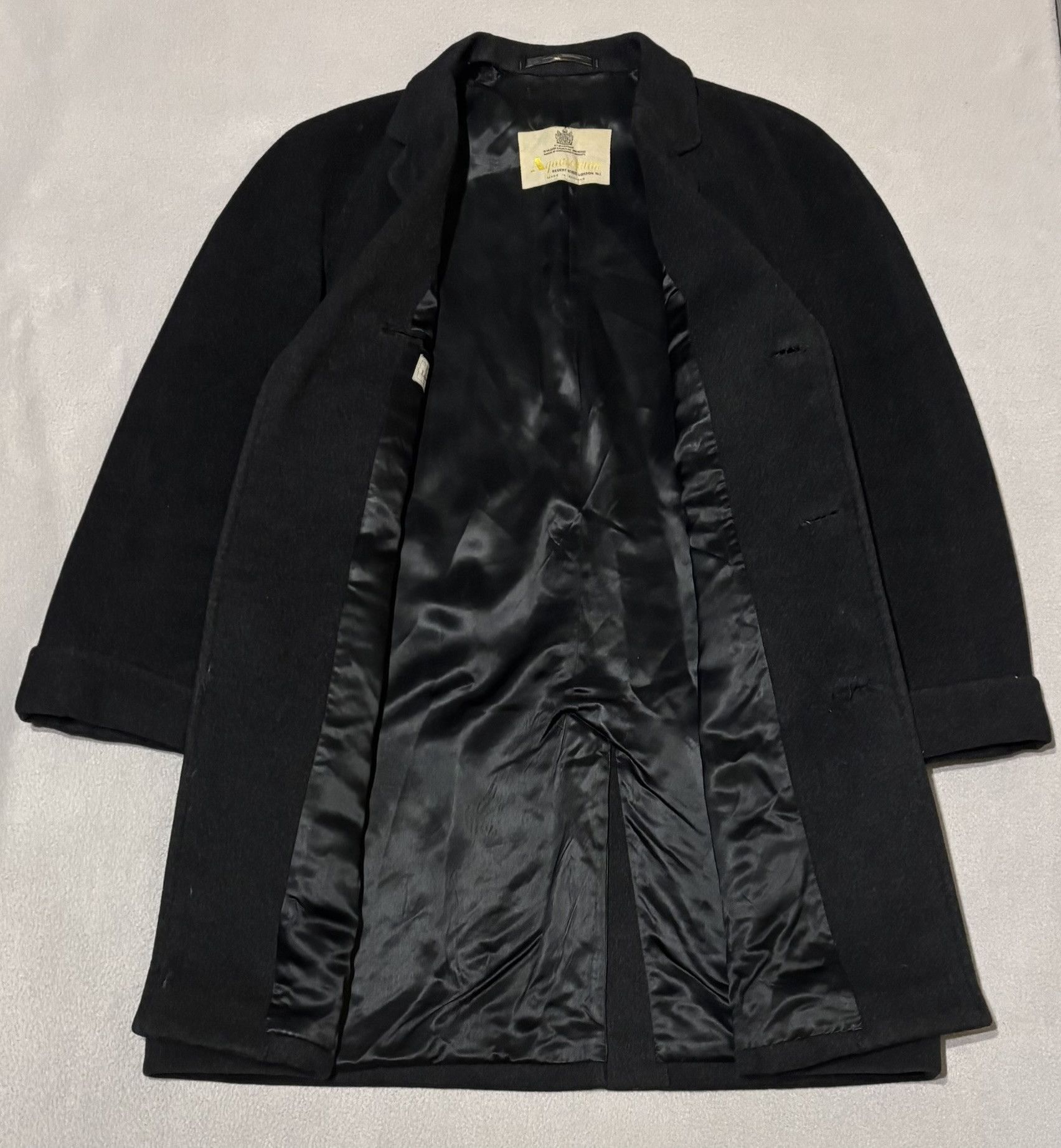 Aquascutum Aquascutum coat size L Size US L / EU 52-54 / 3 - 13 Thumbnail