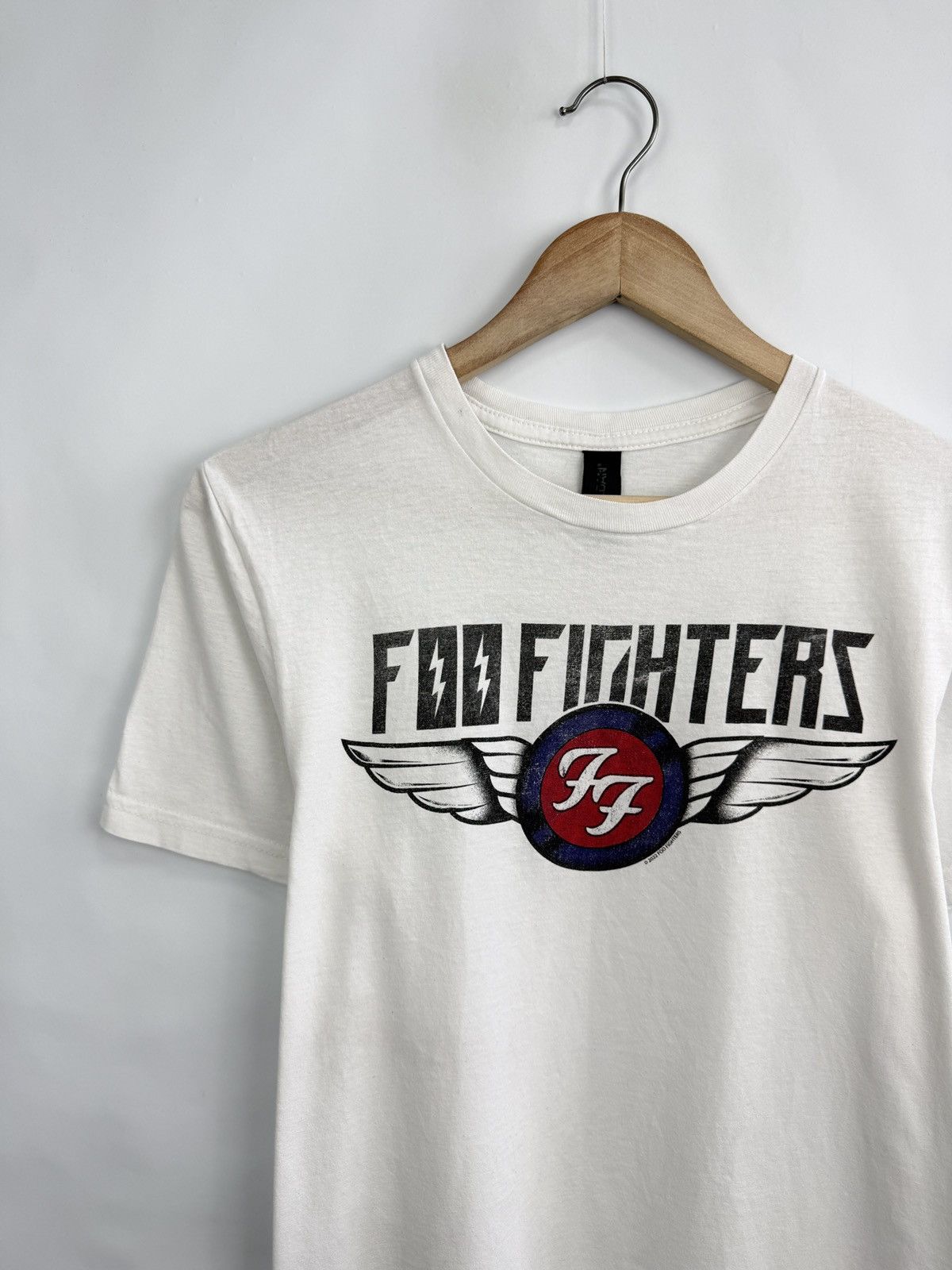 Band Tees 🇺🇸 Vintage Y2K Foo Fighters Band T-shirt Rare Retro Hype Size US S / EU 44-46 / 1 - 3 Thumbnail
