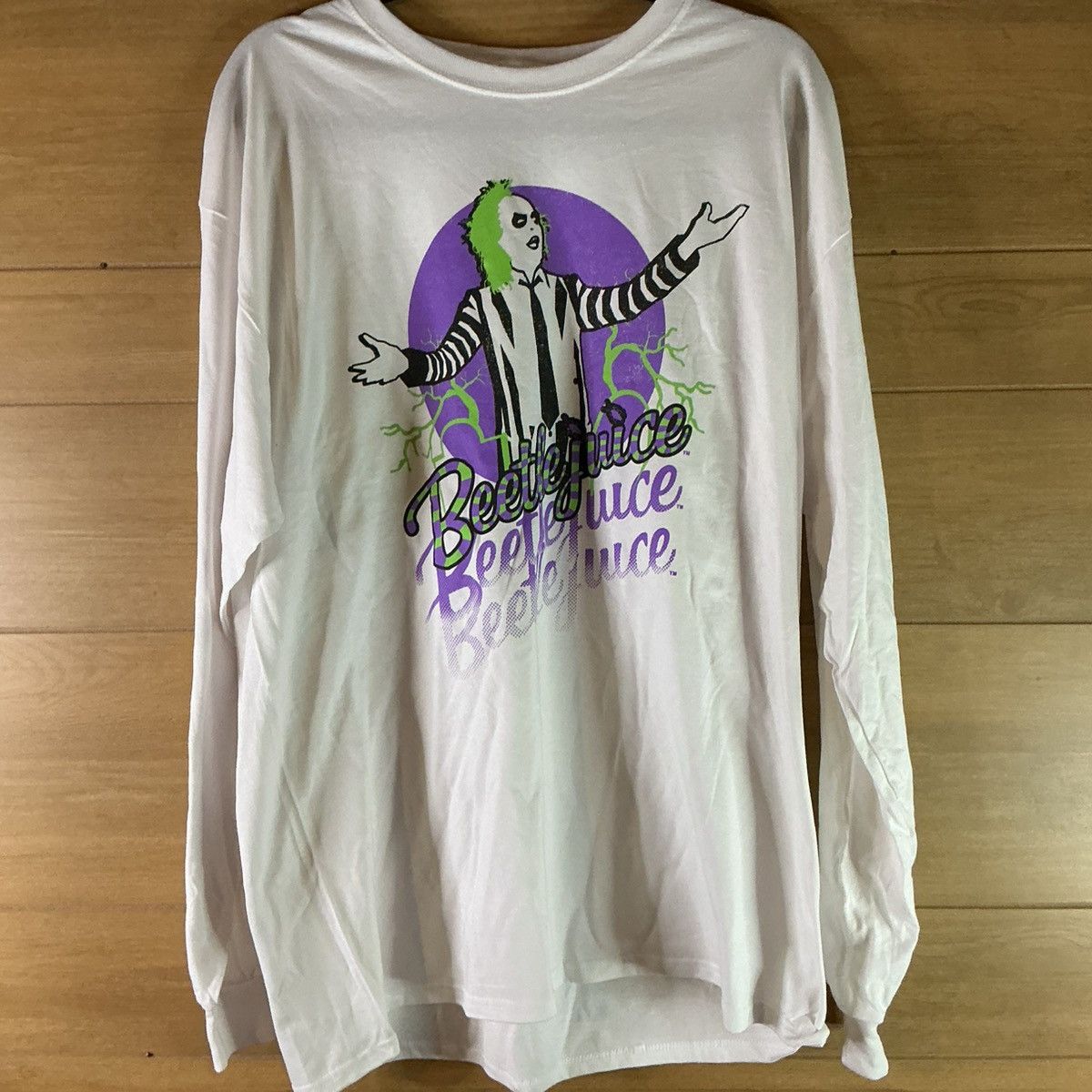 Other Beetlejuice Men’s XL White Graphic Long Sleeve Shirt NWOT Size US XL / EU 56 / 4 - 1 Thumbnail