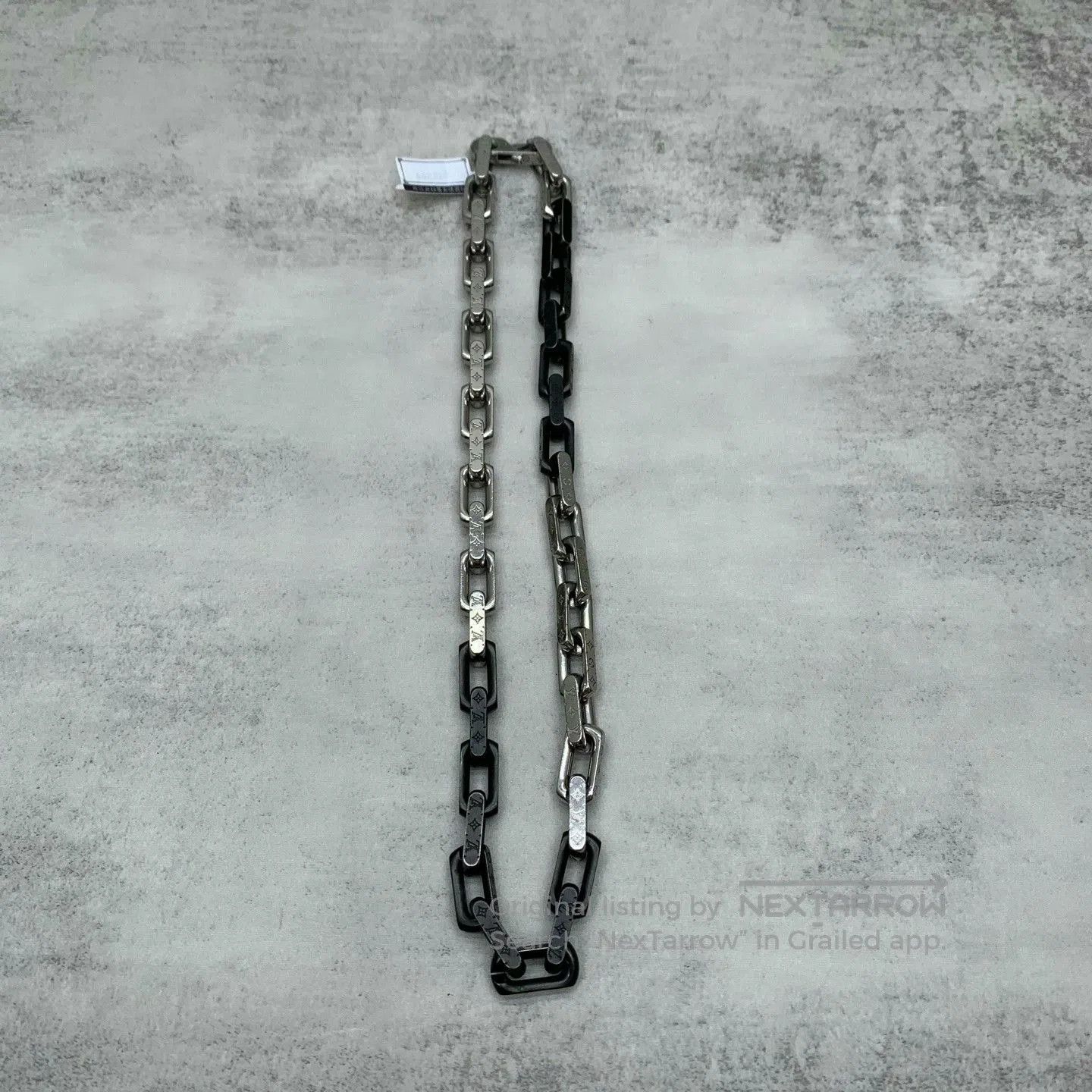 Louis Vuitton lv black and silver chain necklace. Size ONE SIZE - 1 Thumbnail