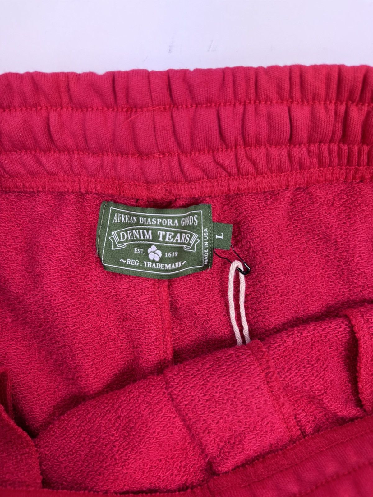 DENIM TEARS LOGO PRINT SHORTS Size US 34 / EU 50 - 4 Thumbnail