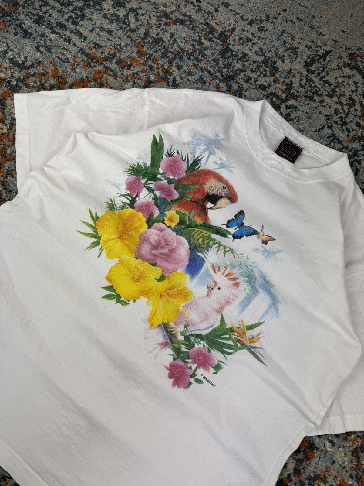 Vintage Vintage 90s parrots jungle animal print graphic tee Size US XL / EU 56 / 4 - 3 Thumbnail