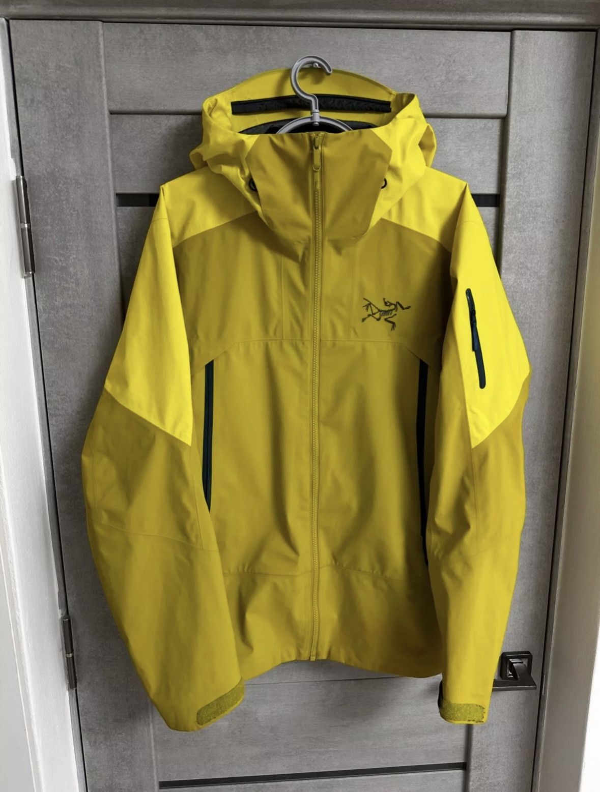Arcteryx Yellow Jacket | Grailed