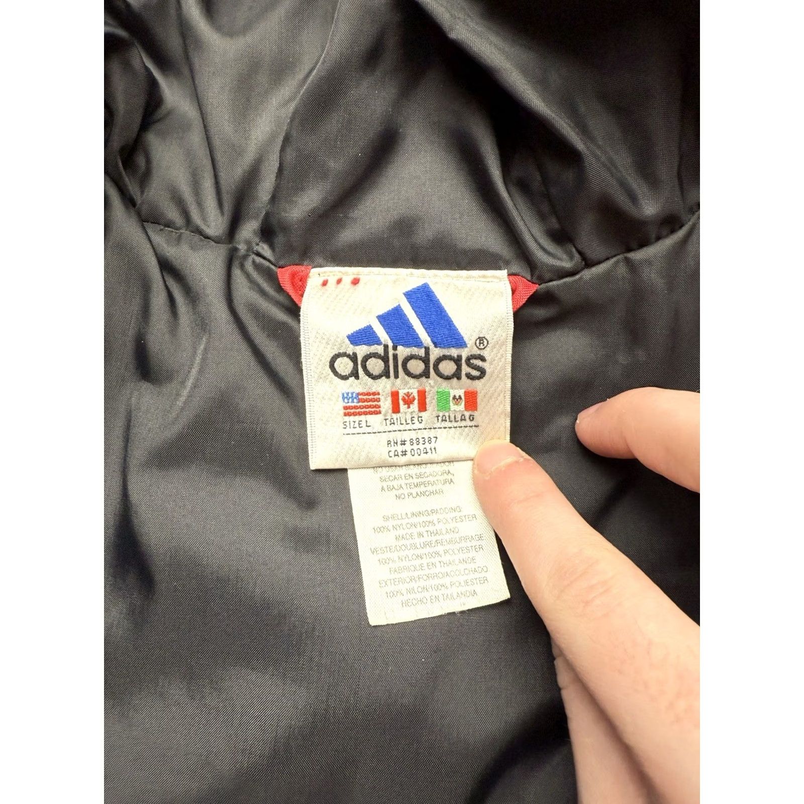 Adidas Vintage Adidas Jacket Mens Large Red / Black Track Puffer Full Zip 90s Size US L / EU 52-54 / 3 - 5 Thumbnail