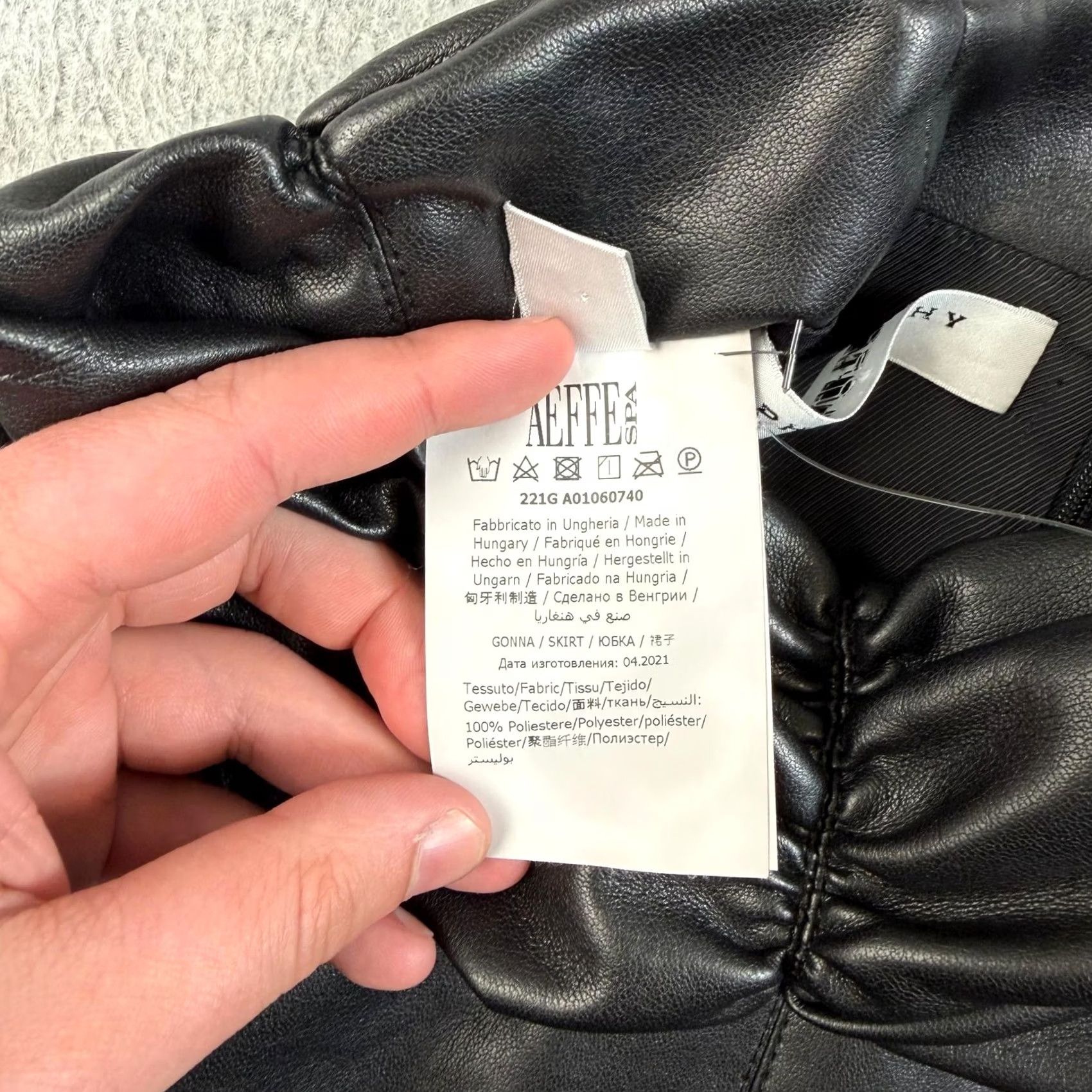 Philosophy di Lorenzo Serafini PHILOSOPHY di Lorenzo Serafini Skirt Women 4 Black Faux Leather Midi Trumpet Zipper Ruffle Party Cocktail Gothic Vintage No Boots Size 27" / US 4 / IT 40 - 5 Thumbnail