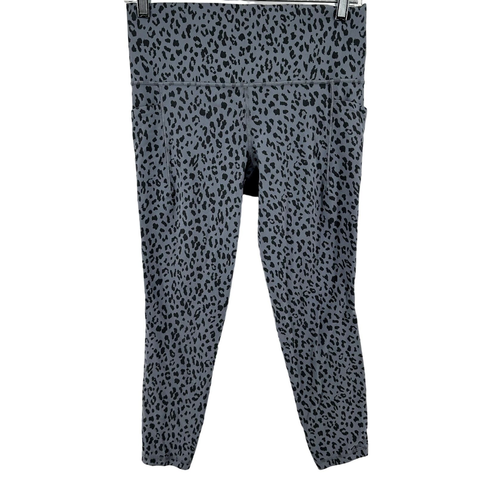 Athleta Athleta Salutation Stash Pocket II 7/8 Tights Leopard Blue M Size 32" / US 10 / IT 46 - 1 Thumbnail