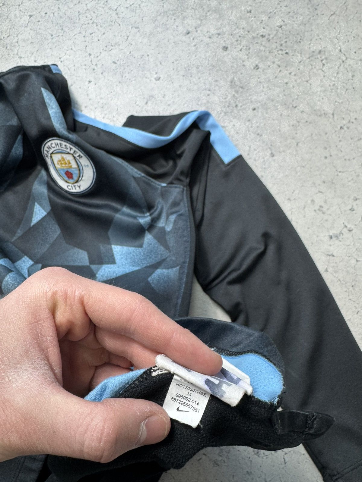 Nike Nike FC Manchester City Soccer Jersey Long Sleeve Y2K Size US M / EU 48-50 / 2 - 9 Thumbnail