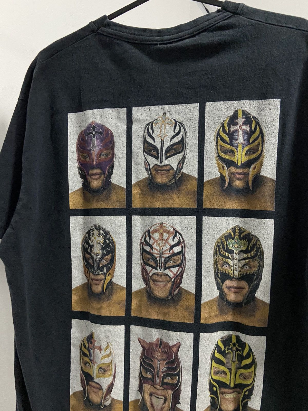 Vintage × WWE × WWF Rey mysterio big print vintage wwe wrestling t shirt Size US M / EU 48-50 / 2 - 4 Thumbnail